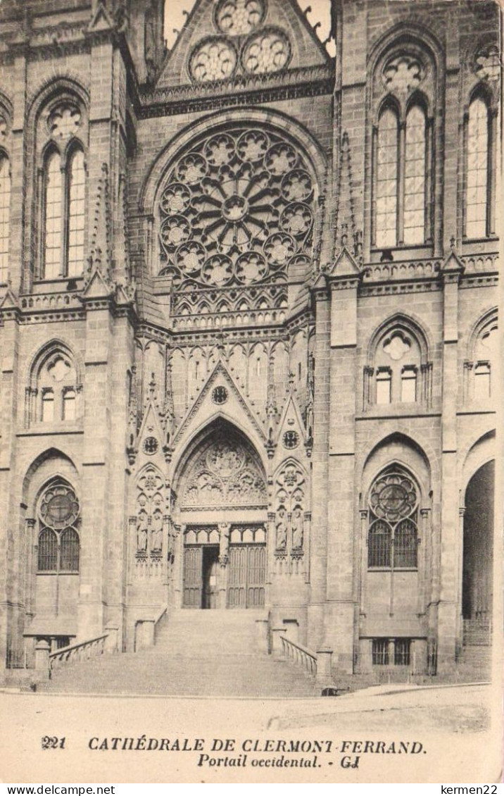 CPA 63 CATHEDRALE DE CLERMONT FERRAND PORTAIL OCCIDENTAL - Clermont Ferrand