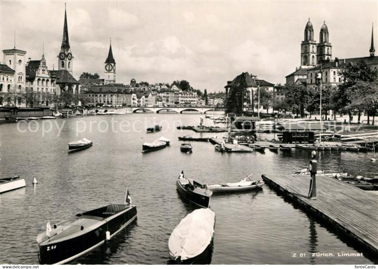 12967573 Zuerich ZH Limmat Bootssteg Anleger Kirchen Zuerich - Andere & Zonder Classificatie