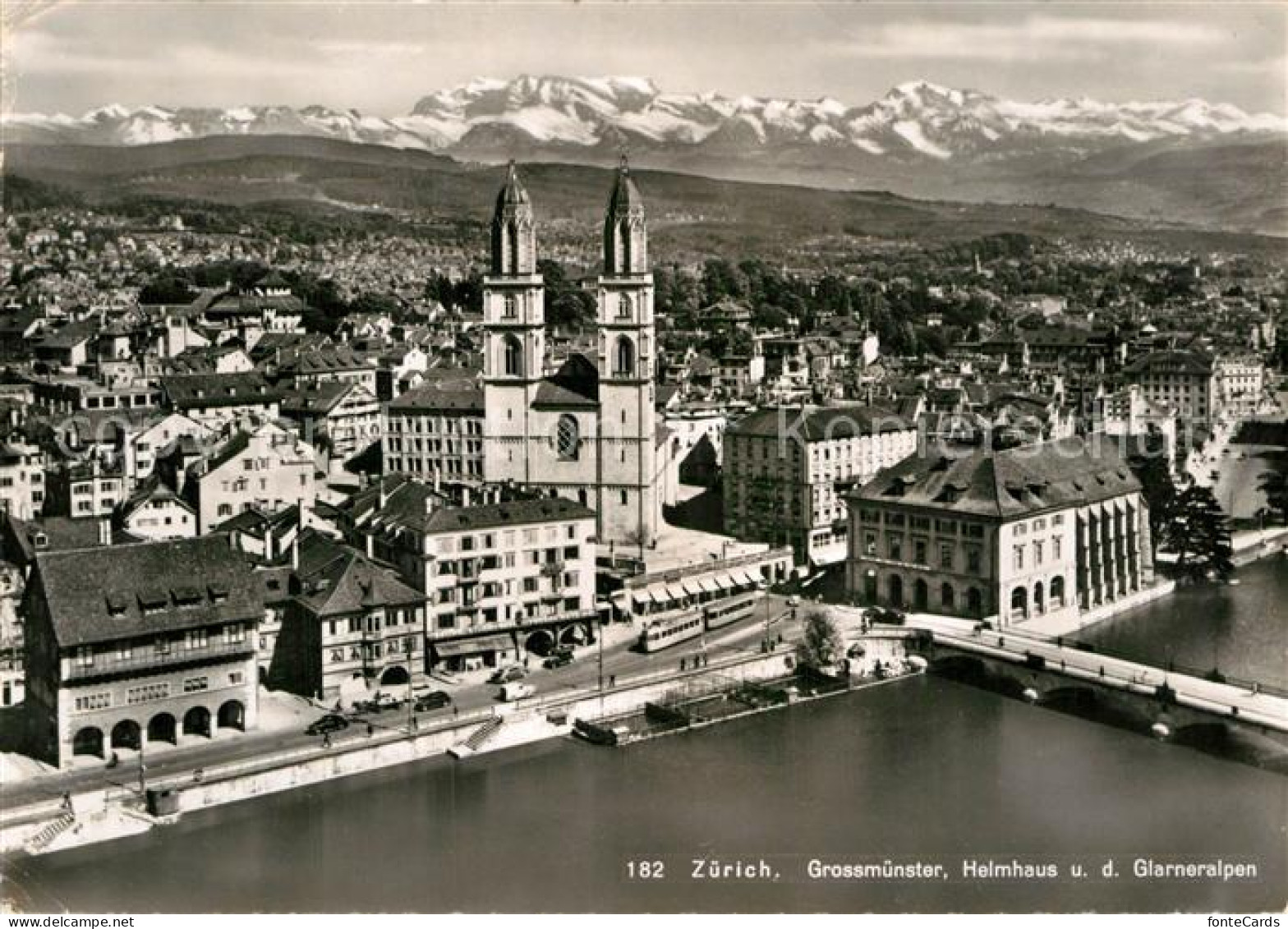 12967568 Zuerich ZH Grossmuenster Helmhaus Limmat Glarneralpen Fliegeraufnahme Z - Andere & Zonder Classificatie