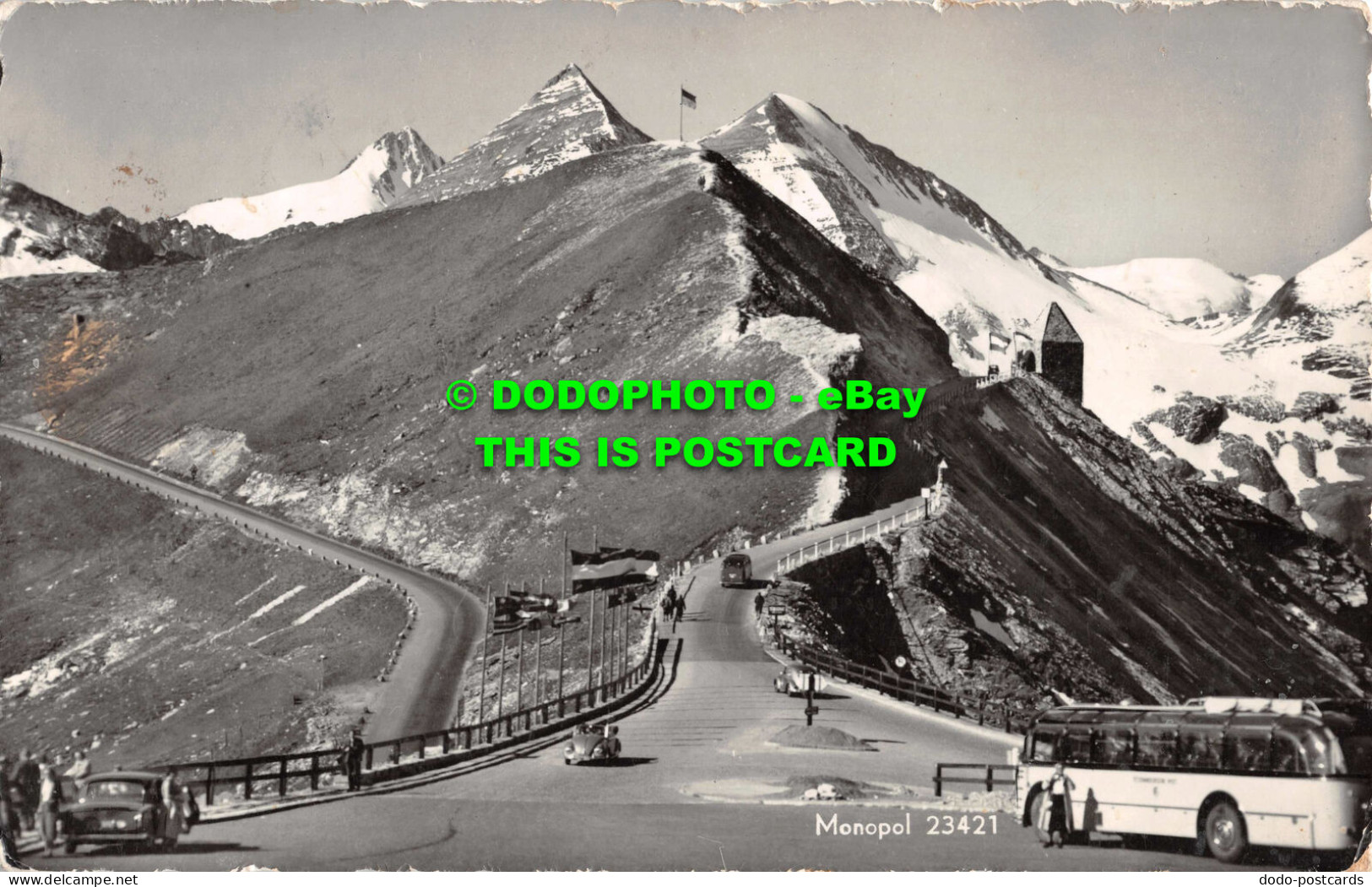 R531433 Grossglockner Hochalpenstrasse. Blick Vom Berghaus Fuschertorl Auf Gross - Monde