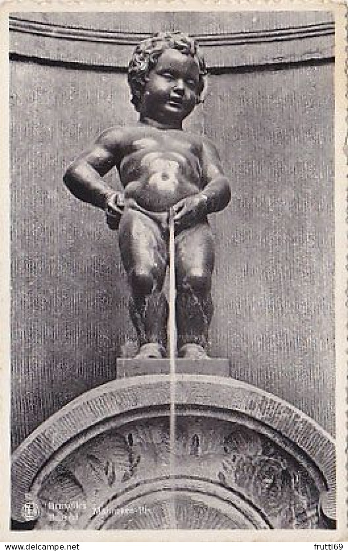 AK 215493 BELGIUM - Brussel - Manneken-Pis - Personnages Célèbres