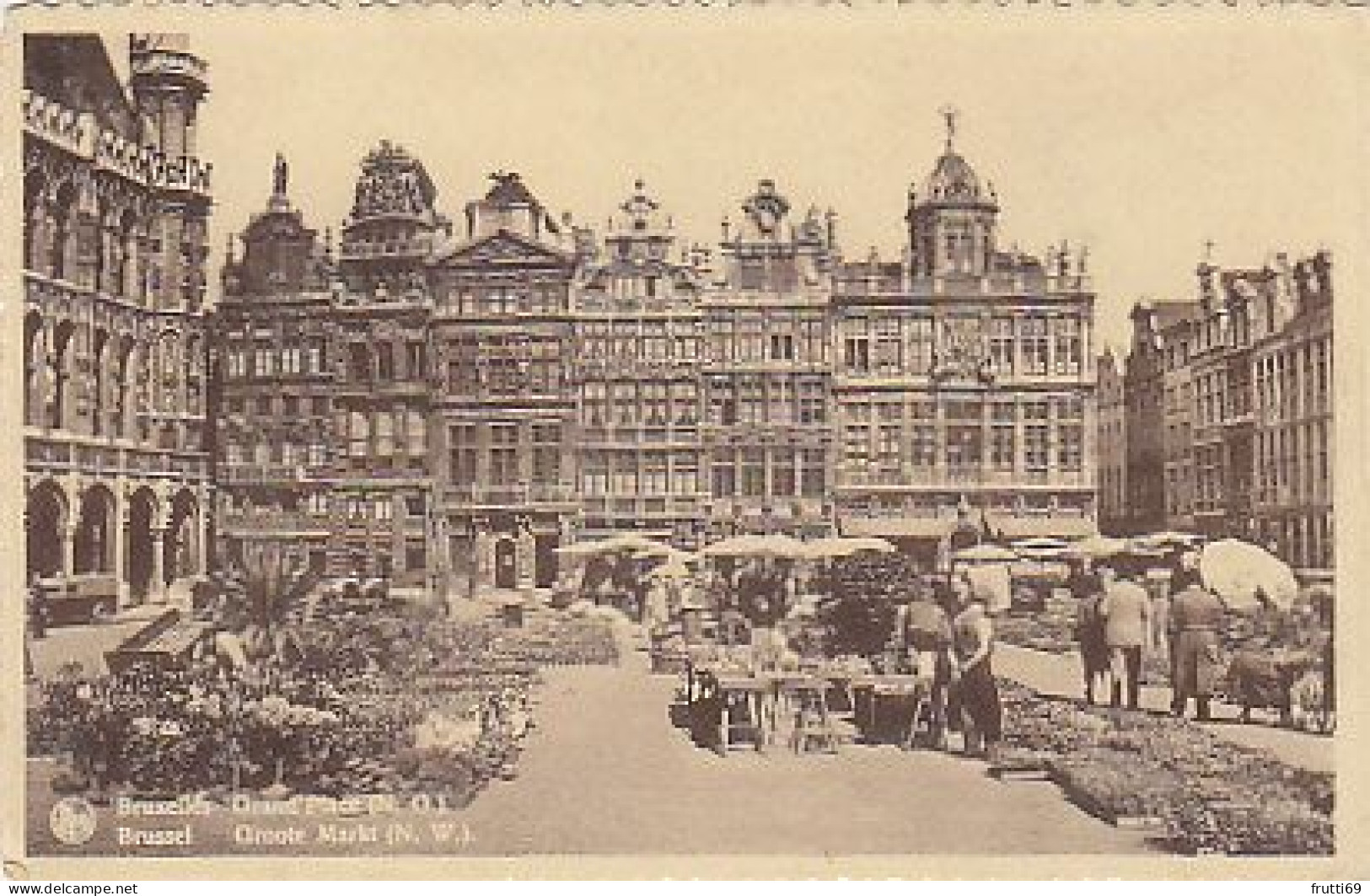 AK 215503 BELGIUM - Bruxelles - Grand' Place - Squares