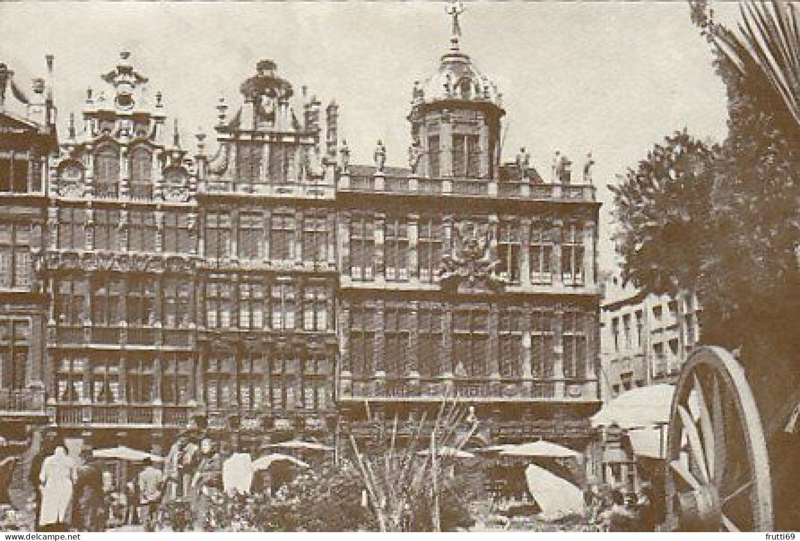 AK 215507 BELGIUM - Bruxelles - Grand' Place - Squares