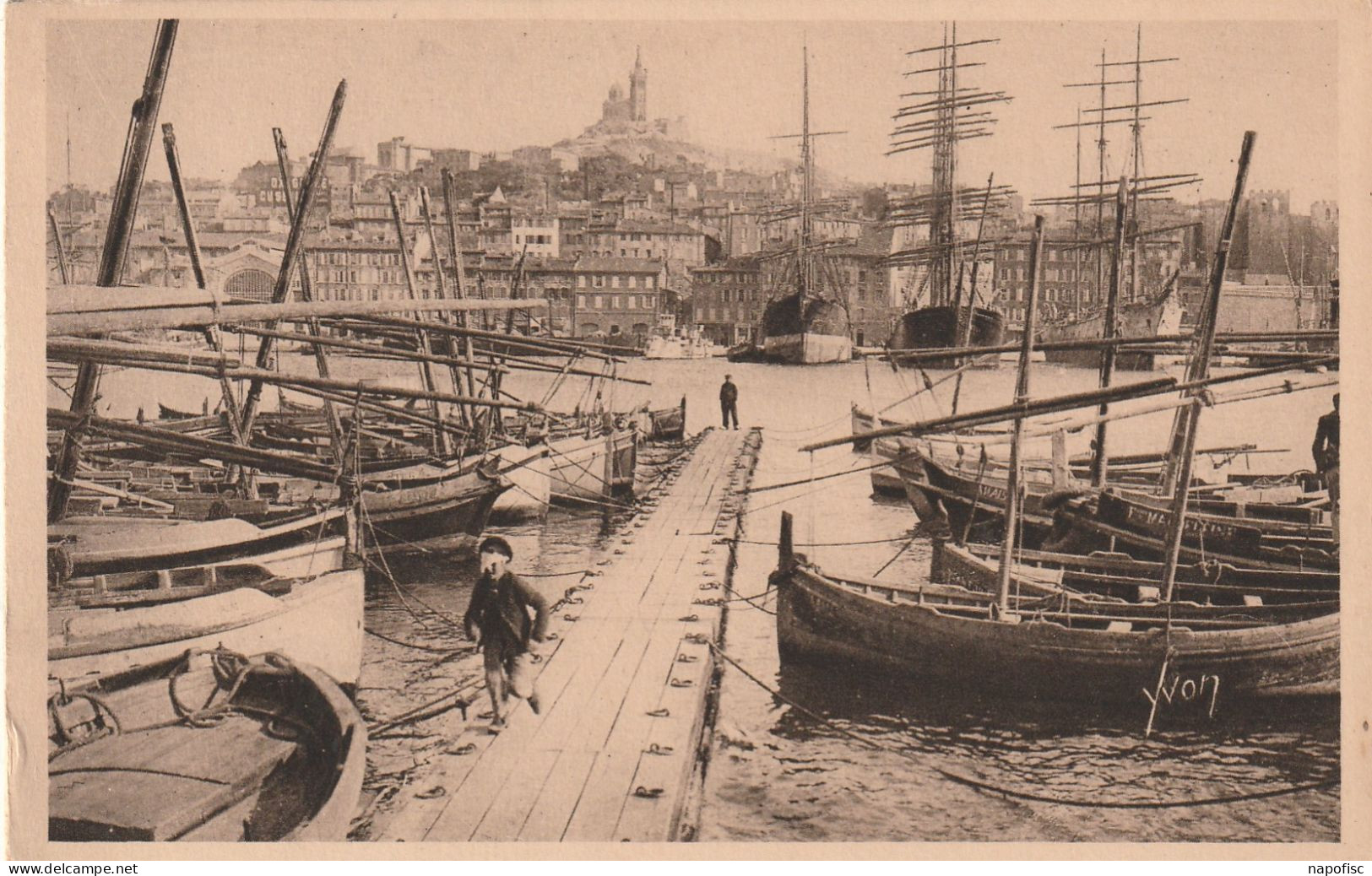 13-Marseille Un Coin Du Vieux-Port - Oude Haven (Vieux Port), Saint Victor, De Panier