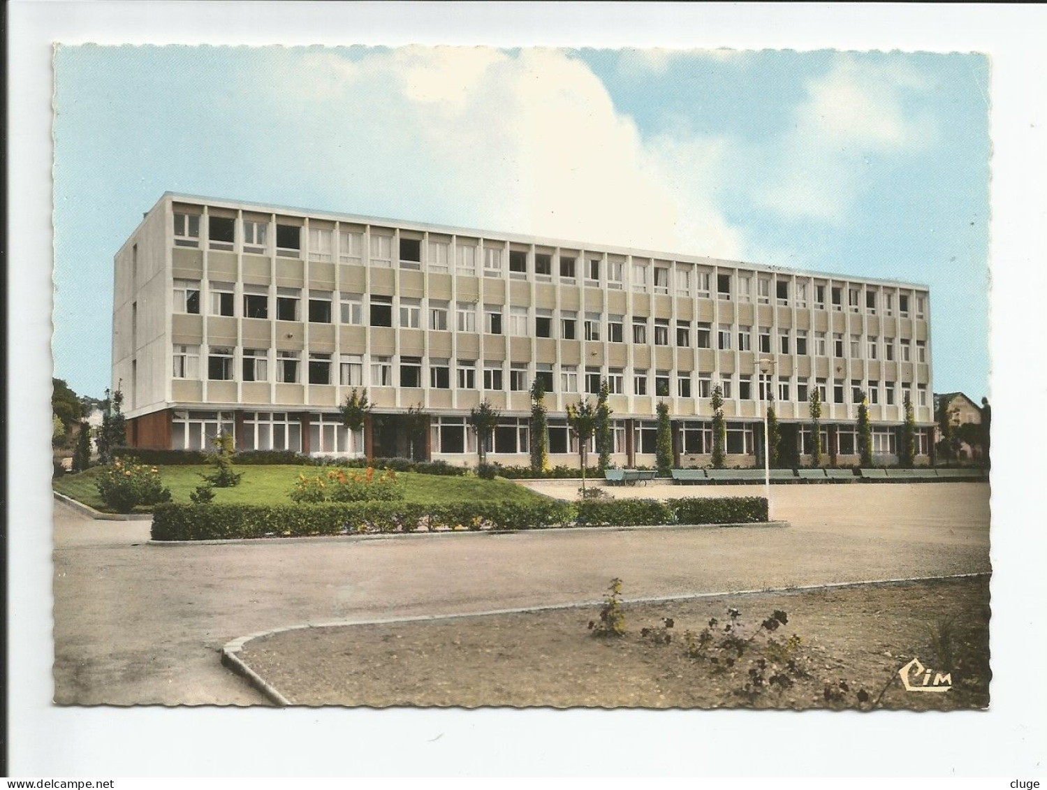47 - NERAC -  Le Lycée   ( Jacques Pompey Architecte ) - Nerac