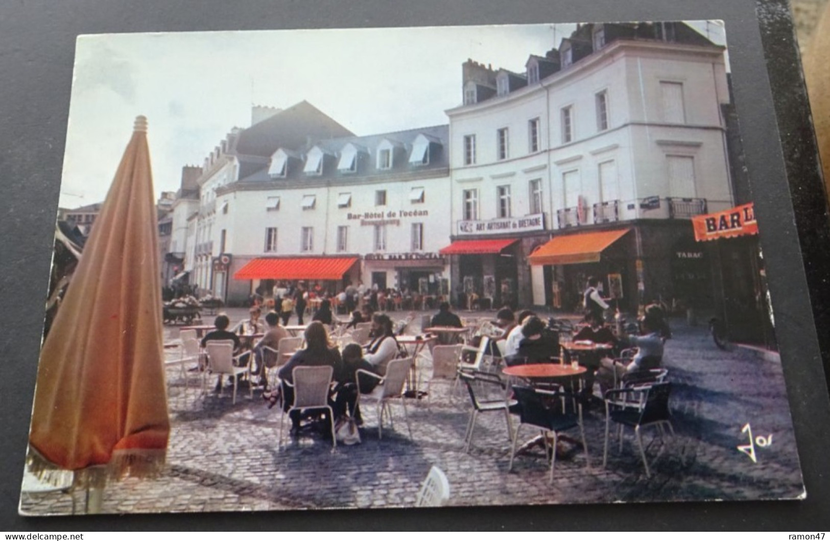 Vannes - Les Terrasses Devant Le Port - Editions D'Art JOS Le Doaré, Châteaulin - Vannes