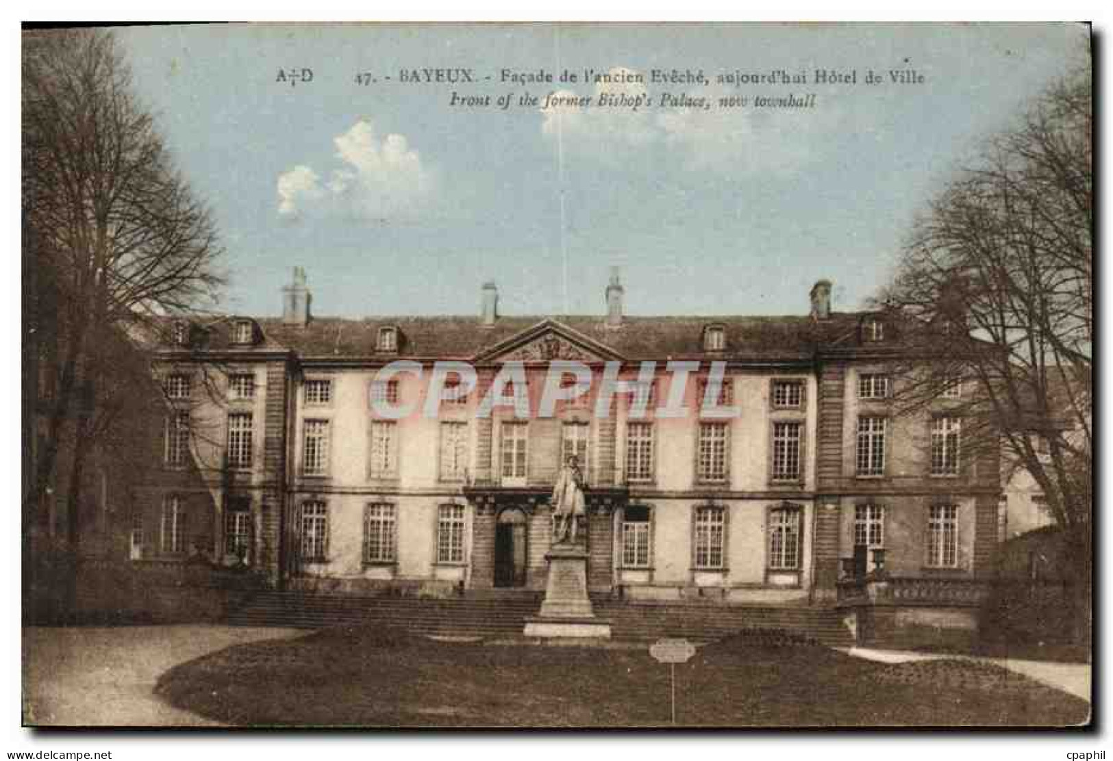 CPA Bayeux Facade De L Ancien Eveche Aujourd Hui Hotel De Ville - Bayeux