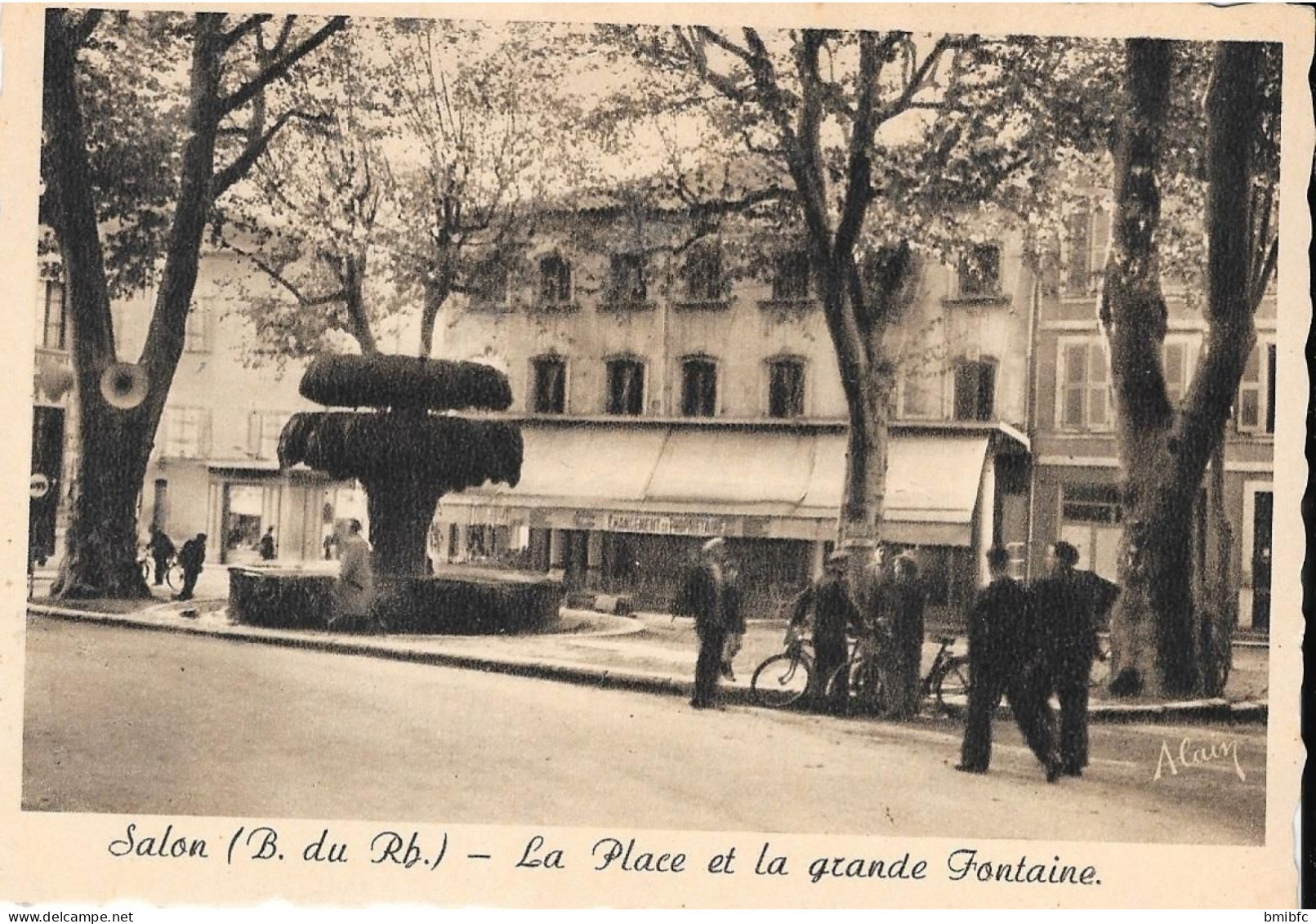 Salon - La Place Et La Grande Fontaine - Salon De Provence