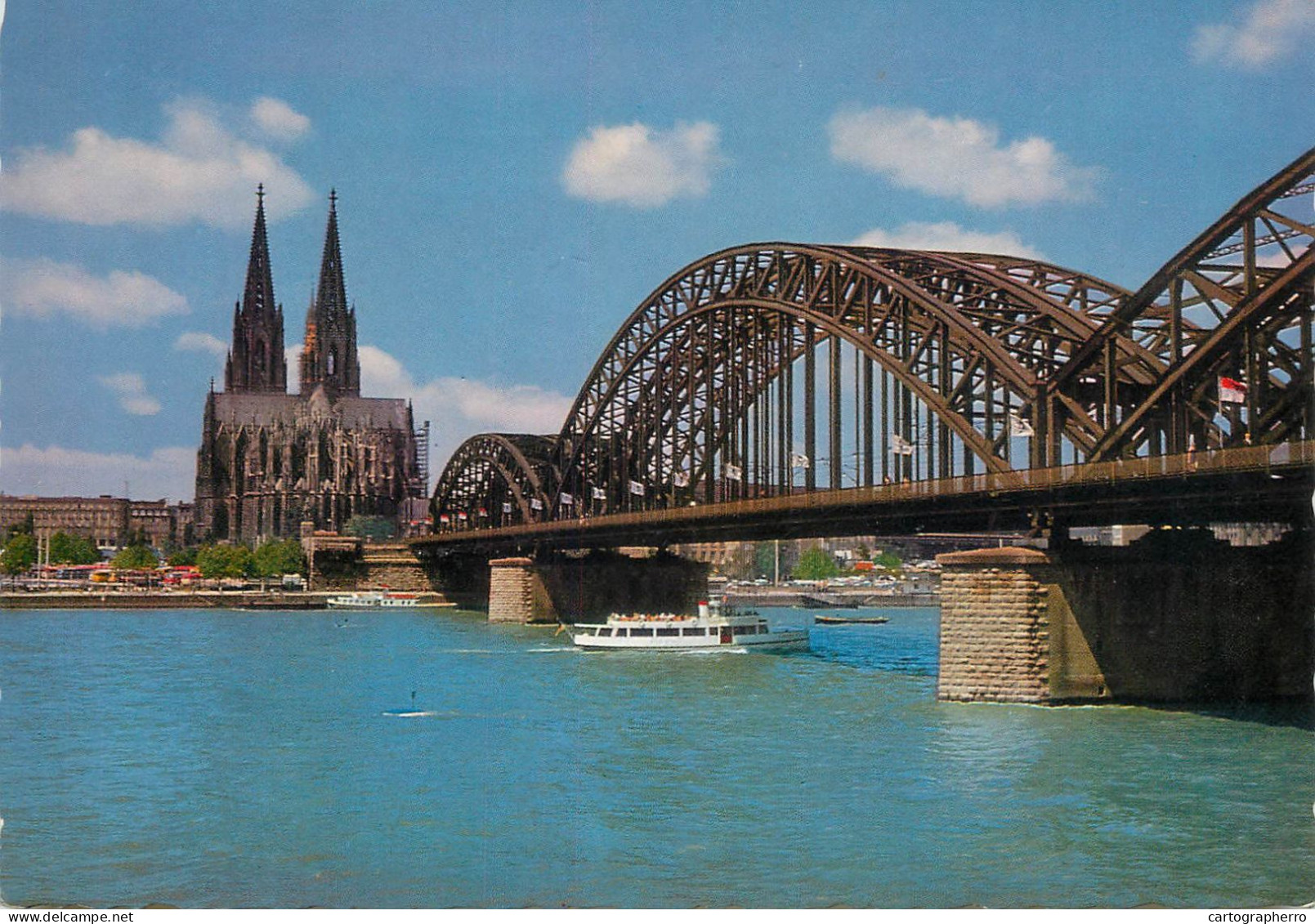 Navigation Sailing Vessels & Boats Themed Postcard Koln Am Rhein Dom Und Hohenzollernbrucke - Velieri