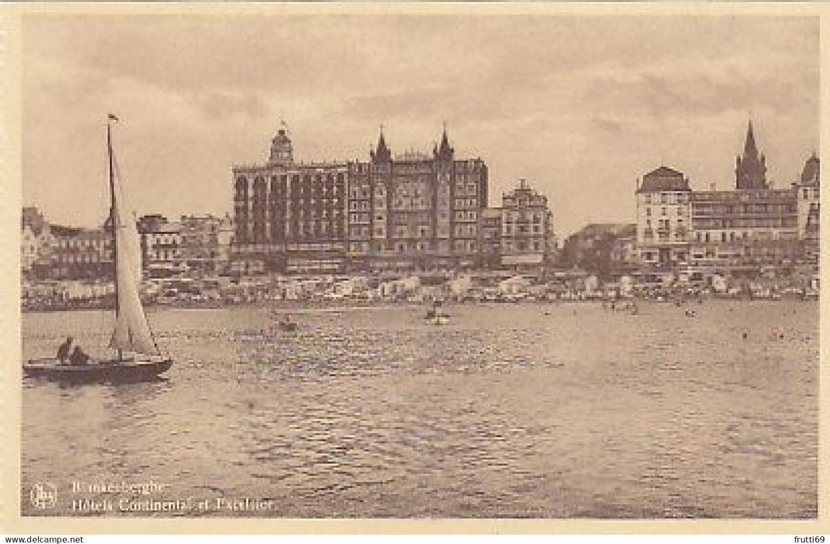 AK 215575 BELGIUM - Blankenberghe - Hotels Continental Et Excelsior - Blankenberge