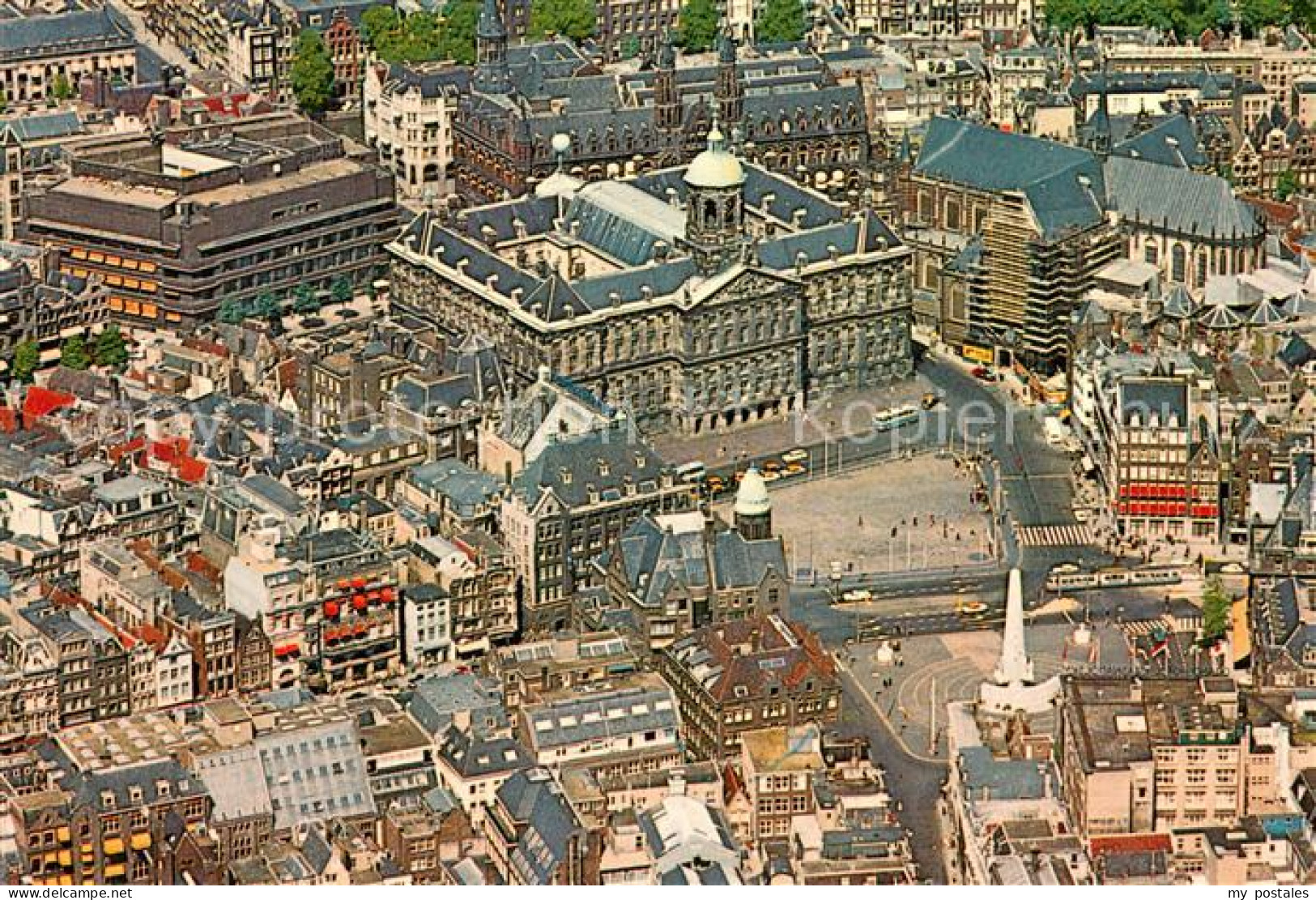 73786856 Amsterdam  NL Royal Palace Dominating The Dam Square  - Andere & Zonder Classificatie