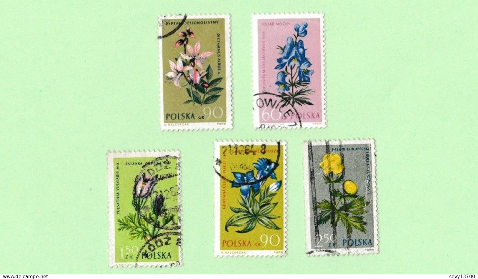 Pologne - Polska lot 48 timbres les fleurs