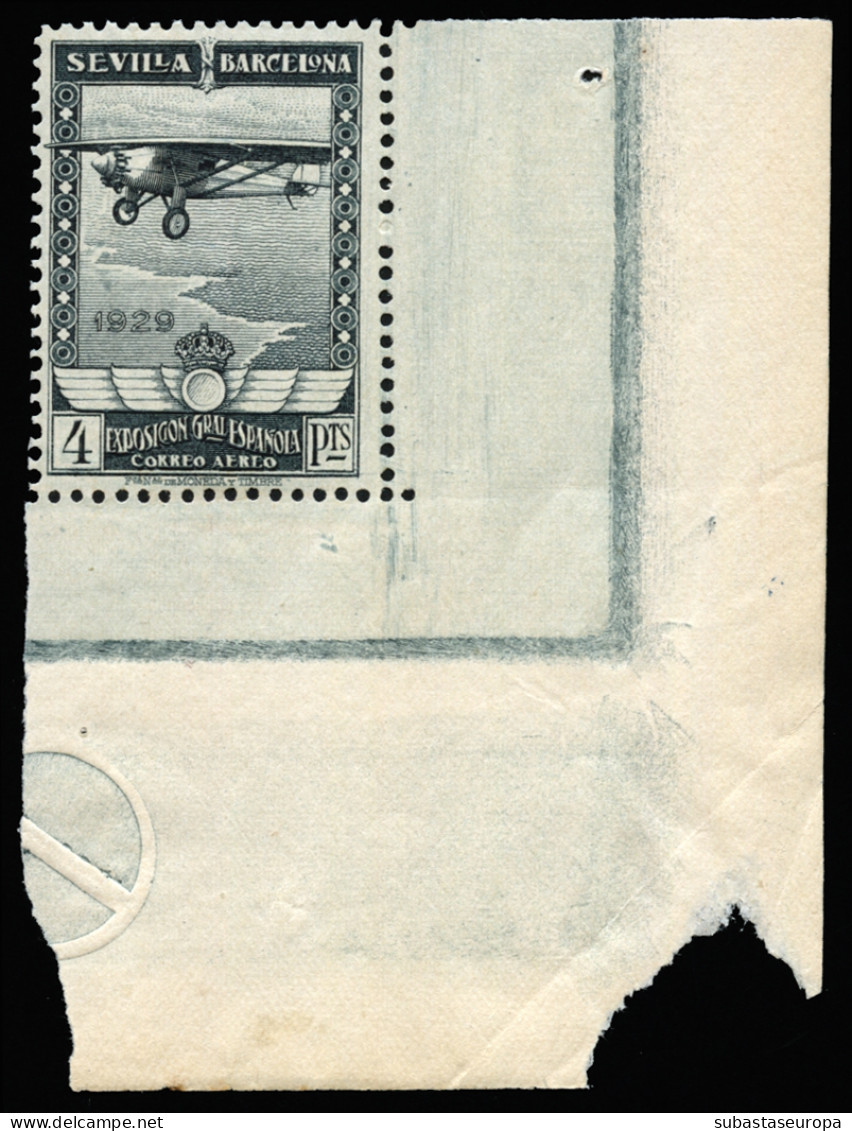 ** 453. Sevilla-Barcelona Aéreo. 4 Ptas. Esquina De Pliego. Lujo. Cat. 175 €. - Unused Stamps