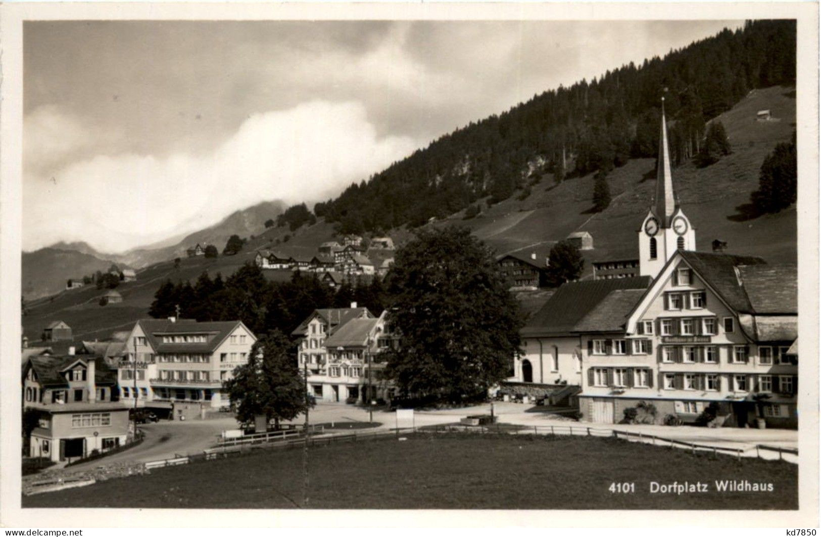 Wildhaus - Dorfplatz - Wildhaus-Alt Sankt Johann