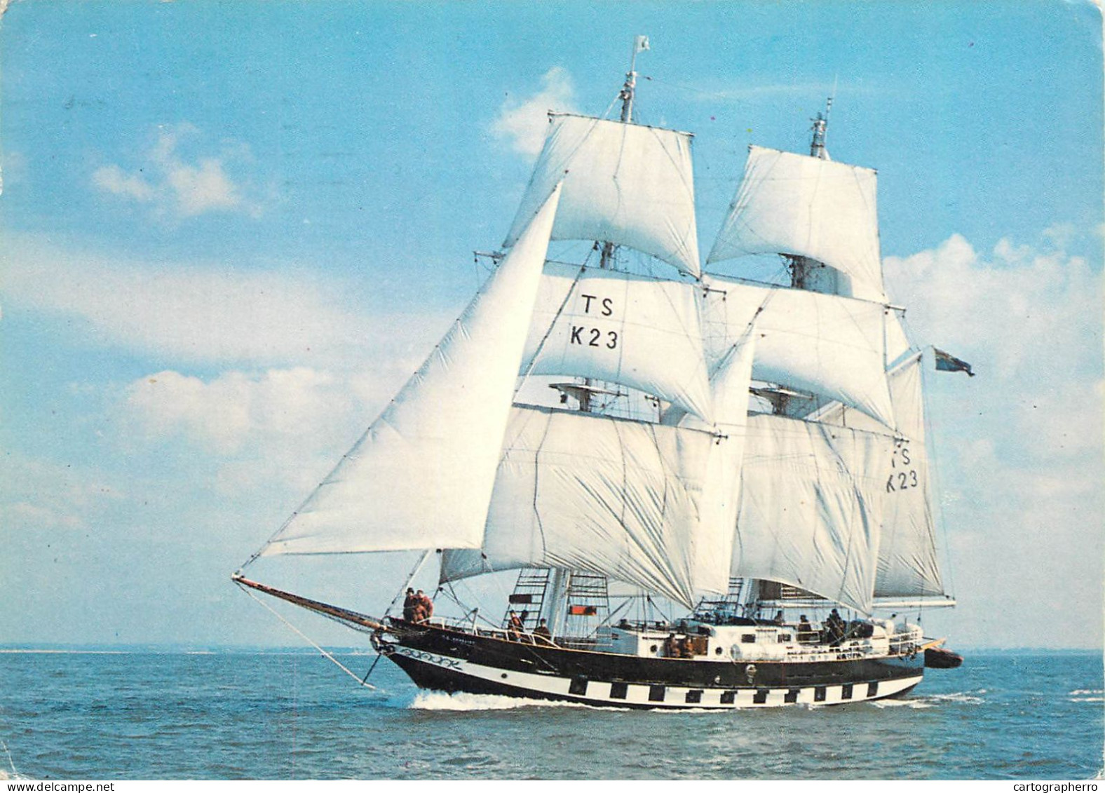 Navigation Sailing Vessels & Boats Themed Postcard Sail Training Ship Royalist - Veleros