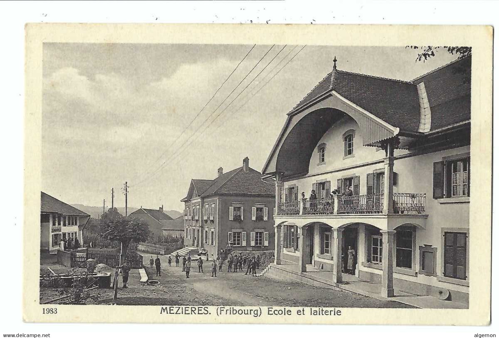 32436 - Mézières Fribourg Ecole Et Laiterie 1927 - Altri & Non Classificati