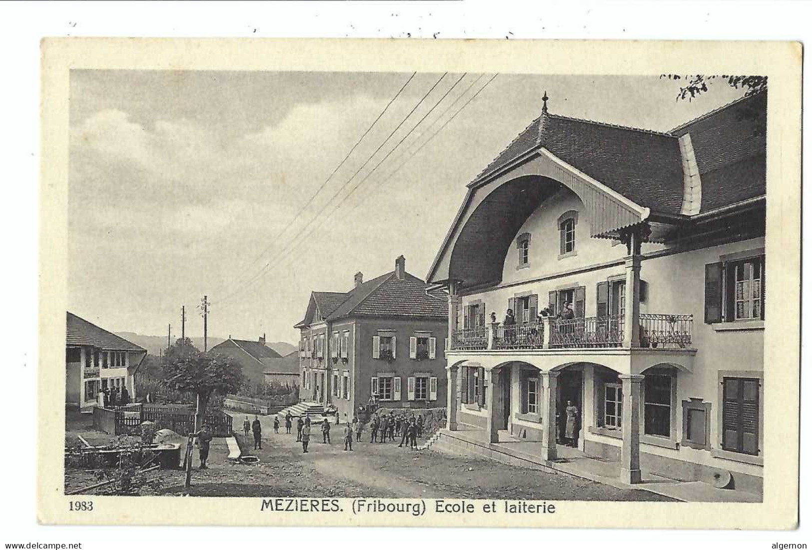 32436 - Mézières Fribourg Ecole Et Laiterie 1927 - Autres & Non Classés