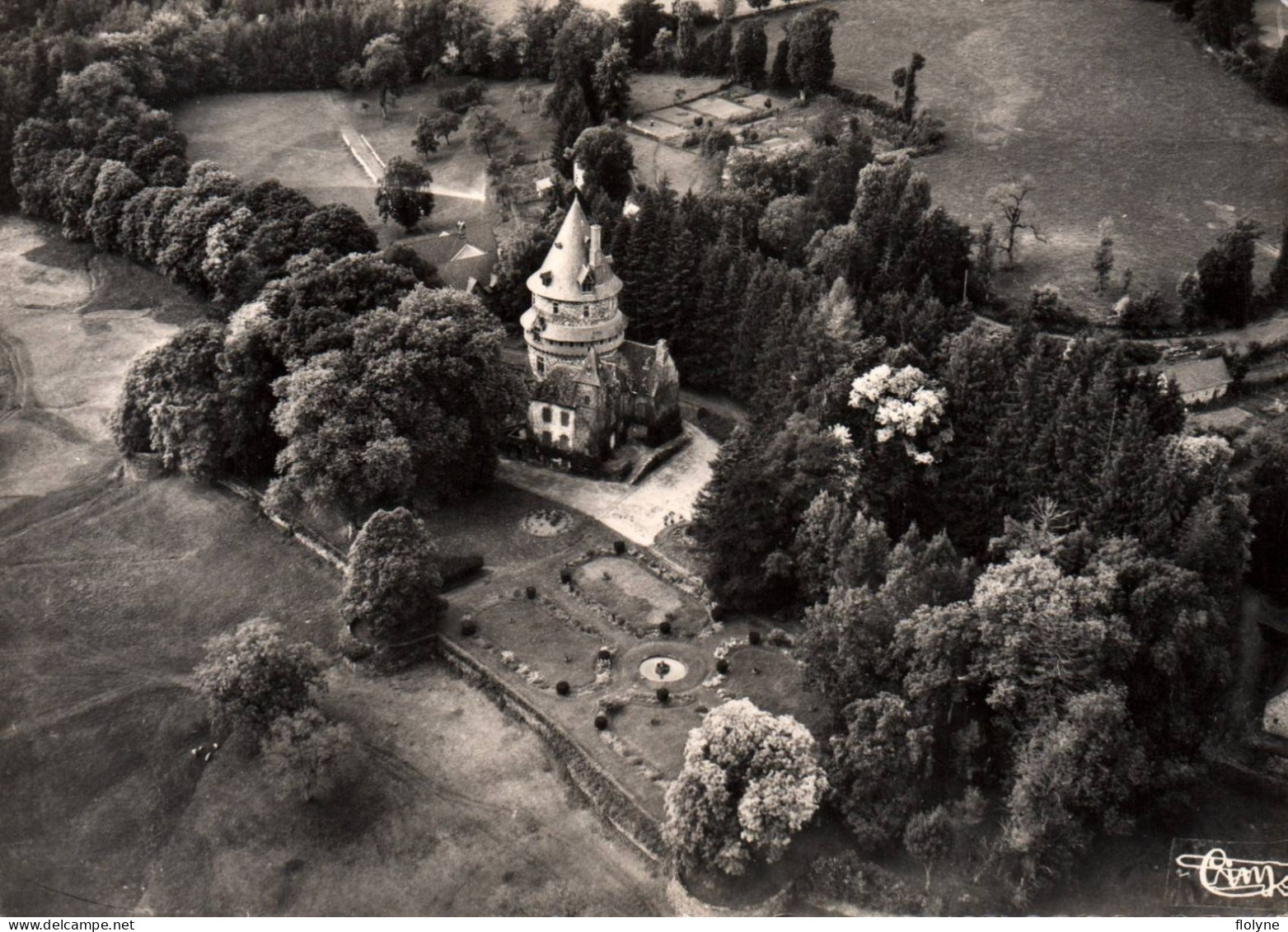 Mauriac - Vue Aérienne Sur Le Château De Mazerolles - Mauriac