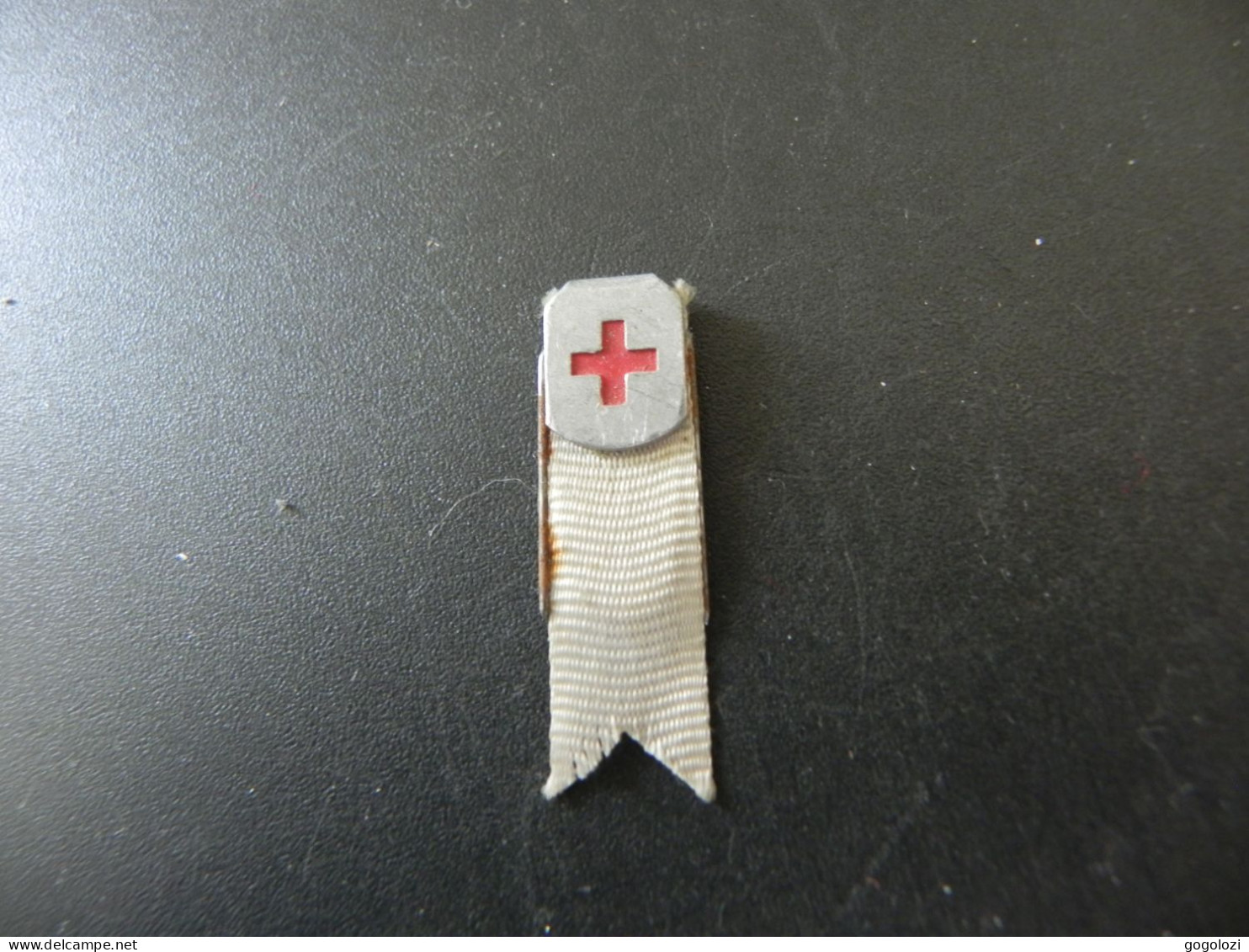 Old Badge Schweiz Suisse Svizzera Switzerland - Redcross Rotes Kreuz - Ohne Zuordnung