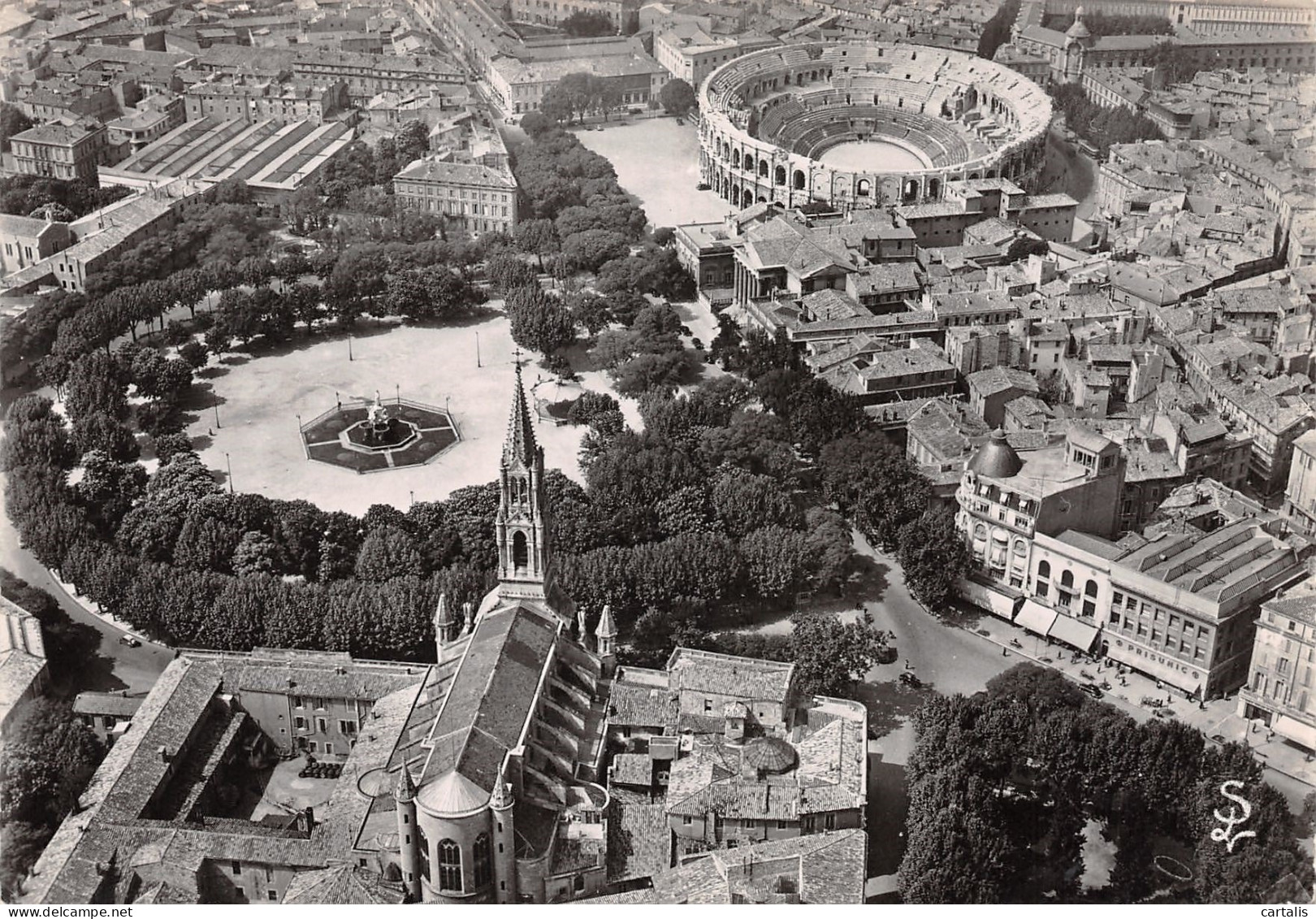 30-NIMES-N°3779-D/0051 - Nîmes