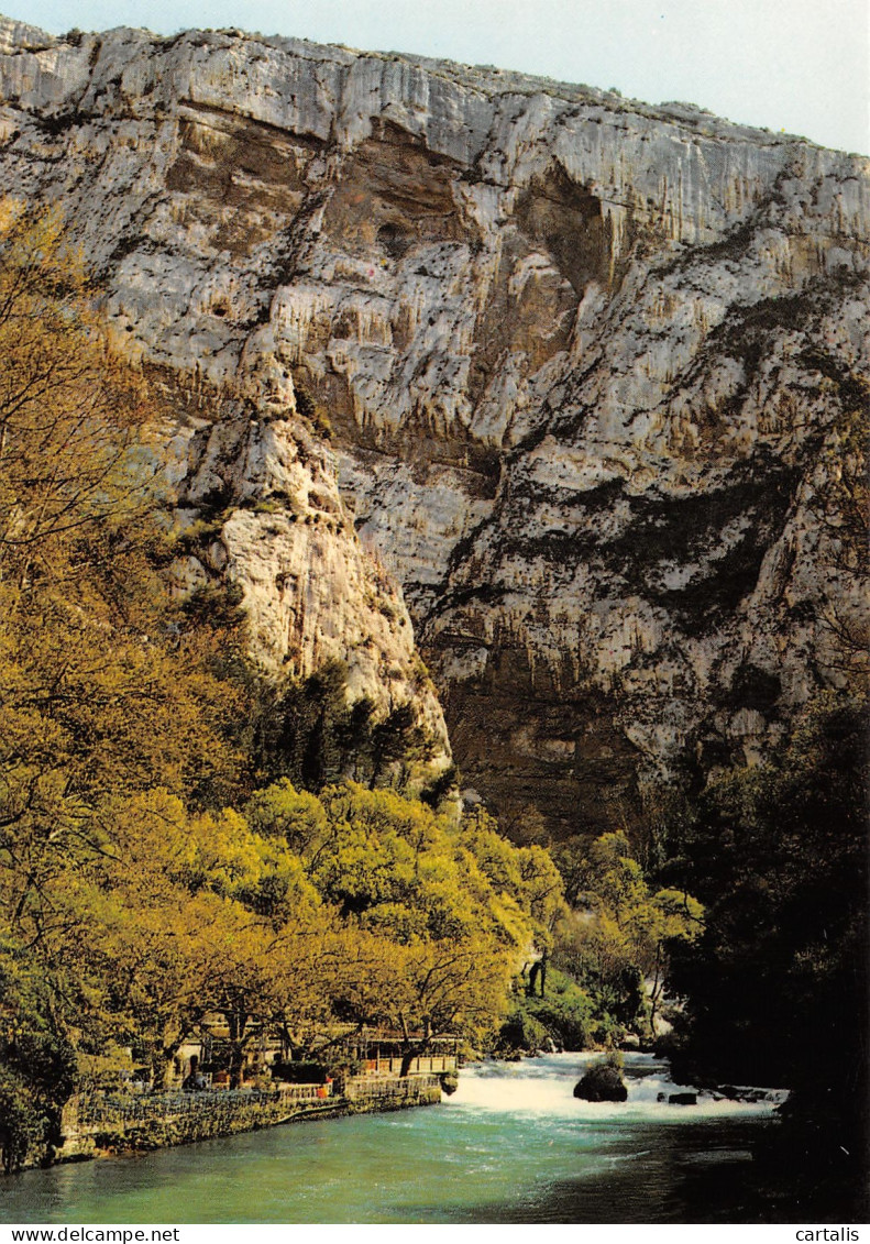 84-FONTAINE DE VAUCLUSE-N°3781-C/0293 - Andere & Zonder Classificatie