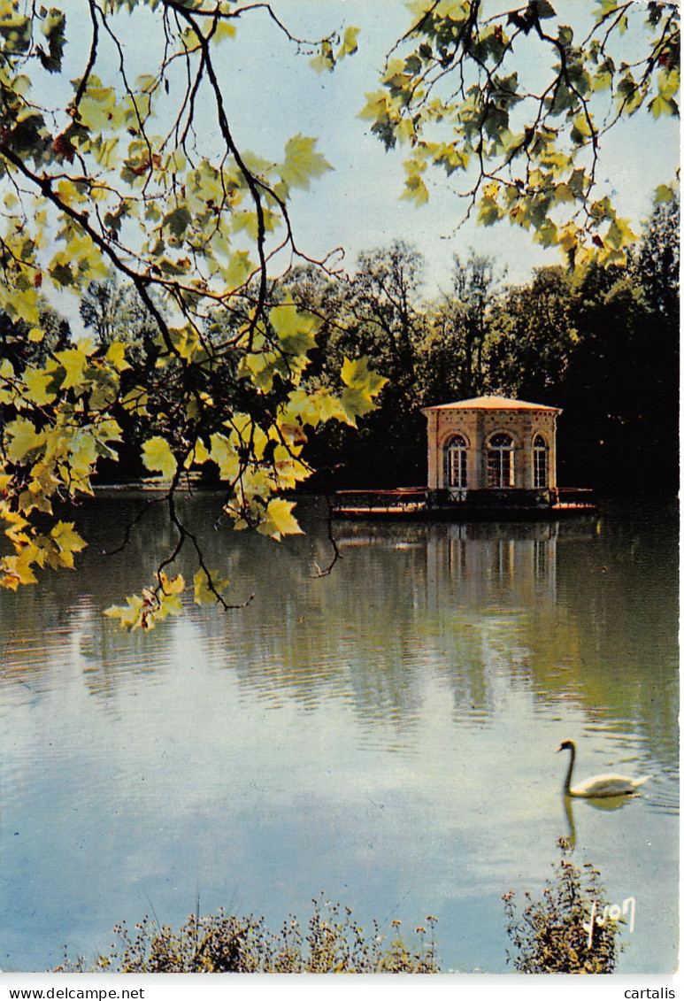 77-FONTAINEBLEAU-N°3782-B/0209 - Fontainebleau