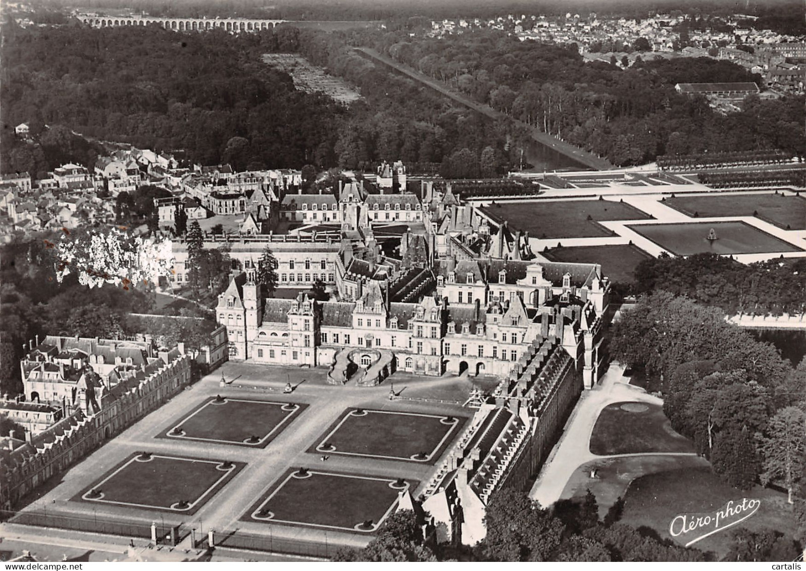 77-FONTAINEBLEAU-N°3783-D/0025 - Fontainebleau