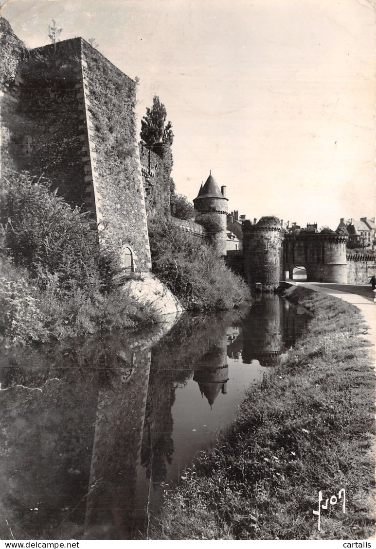 35-FOUGERES LE CHATEAU-N° 4419-B/0061 - Fougeres