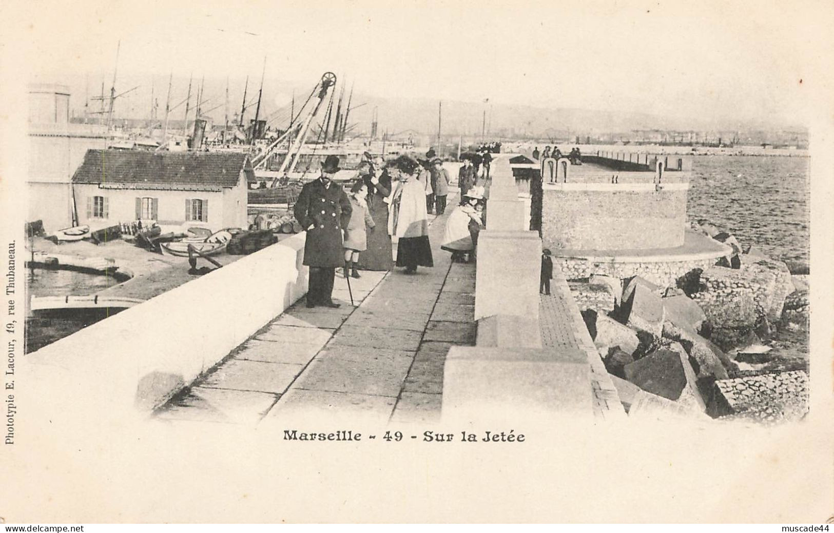 MARSEILLE - SUR LA JETEE - Non Classés