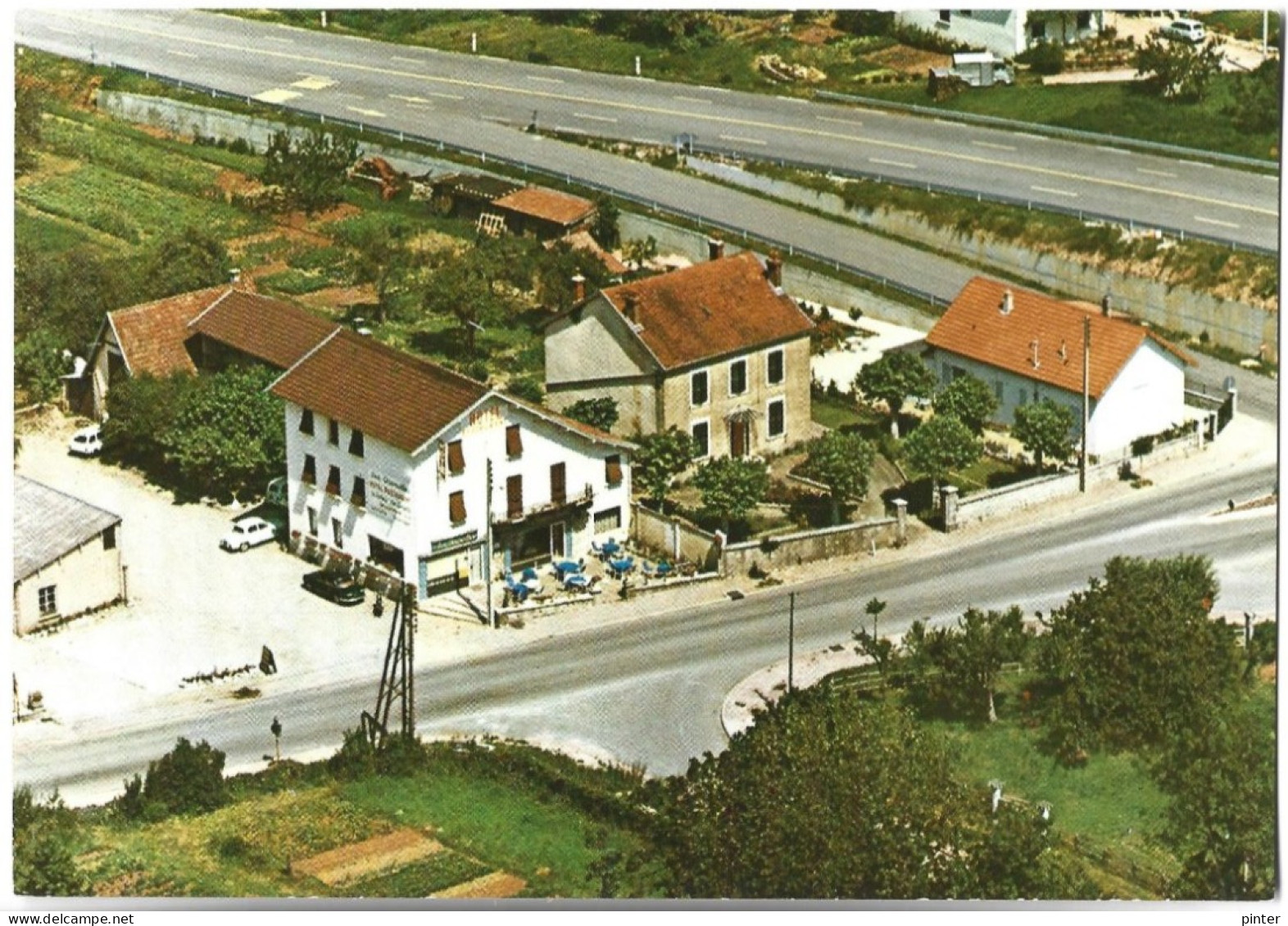 POLIGNY - Hôtel Restaurant "Les Charmilles" - Route Blanche - Poligny