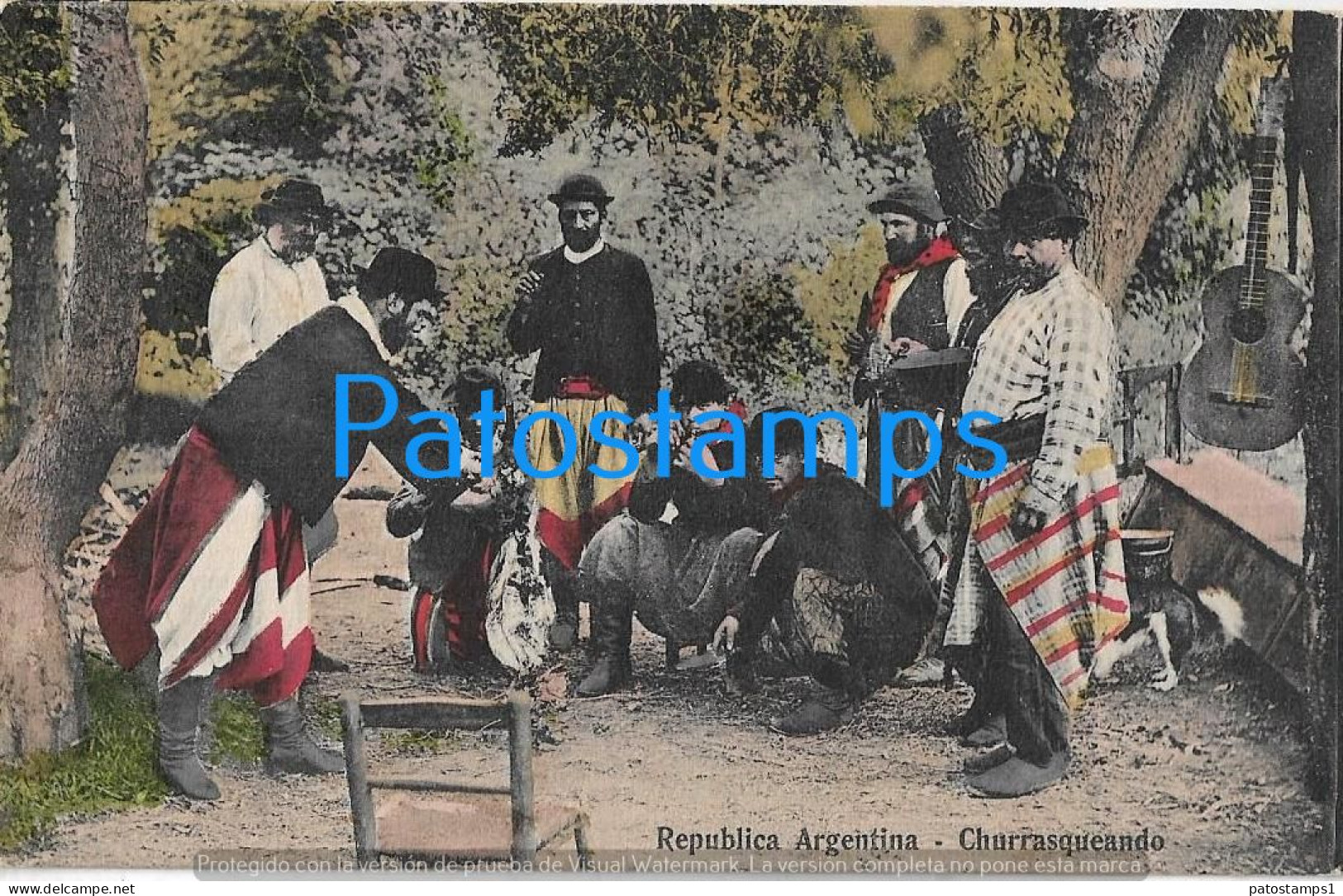 227782 ARGENTINA COSTUMES GAUCHOS CHURRASQUEANDO POSTAL POSTCARD - Argentinië