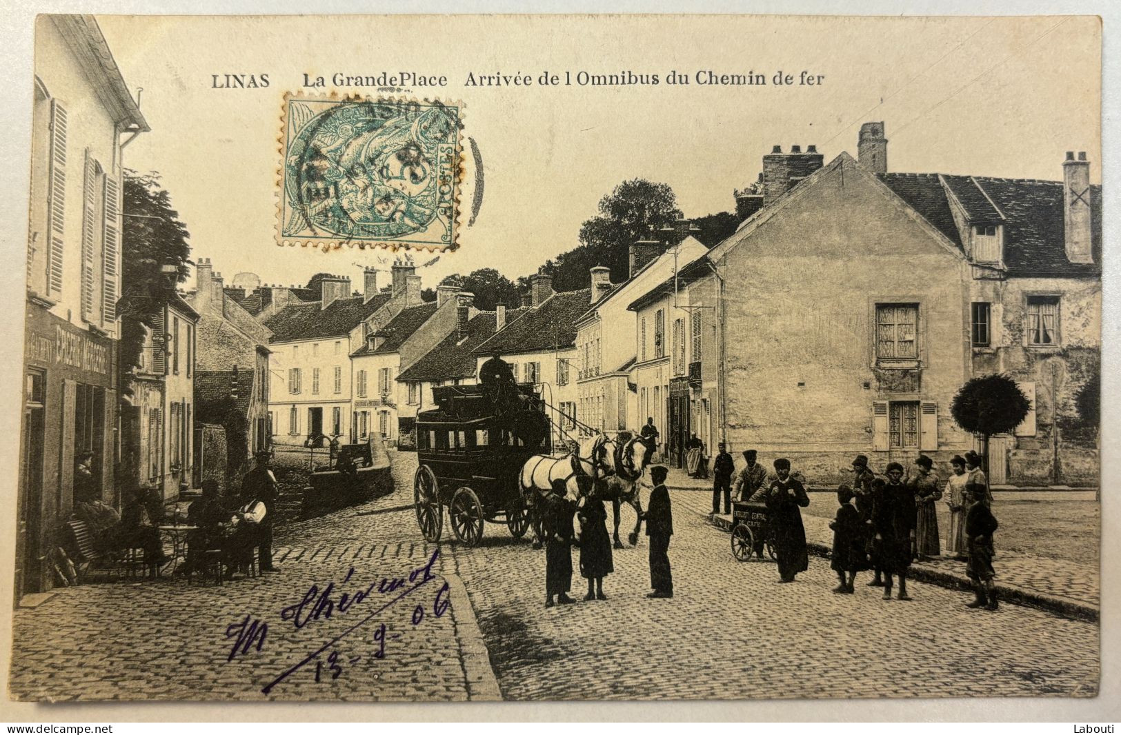 Carte Postale Linas La Grande Place Arrivée De L'omnibus Du Chemin De Fer - Other & Unclassified