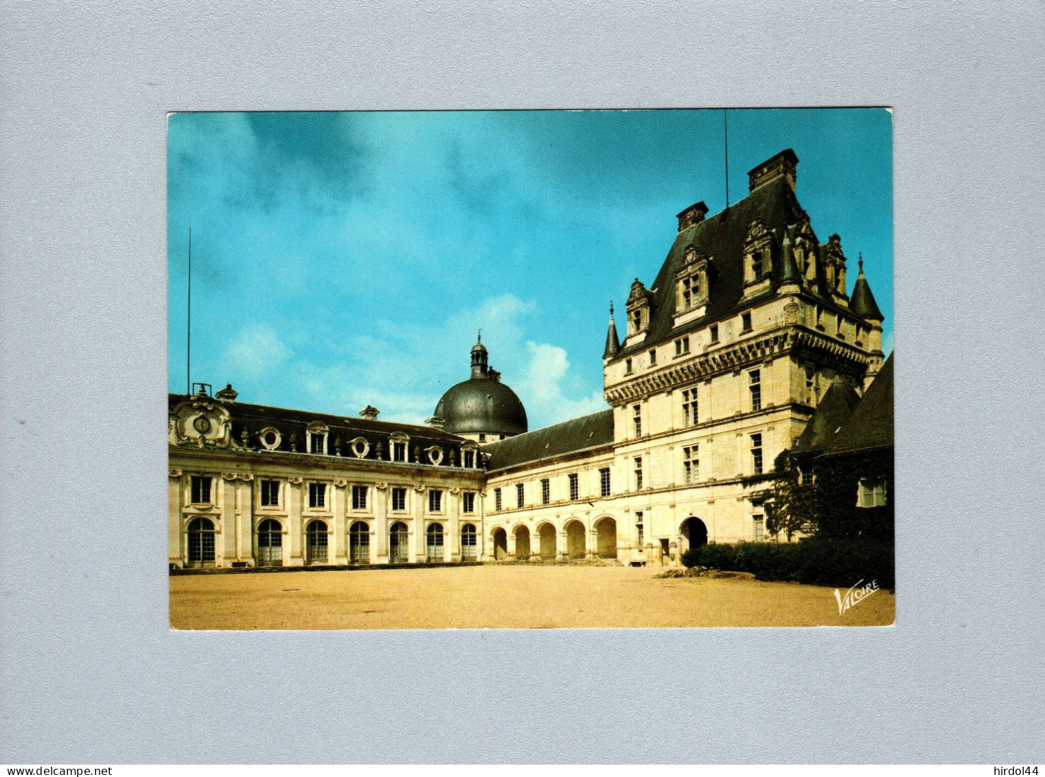 Valençay (36) : Le Chateau - La Grande Cour Intérieure, Le Donjon Et Les Galeries - Andere & Zonder Classificatie
