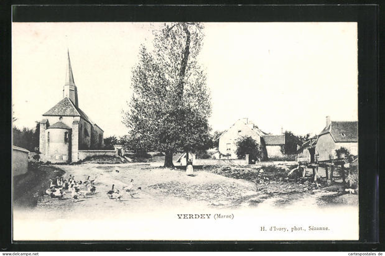 CPA Verdey, Vue Générale Avec L'Église, L'Eglise  - Other & Unclassified