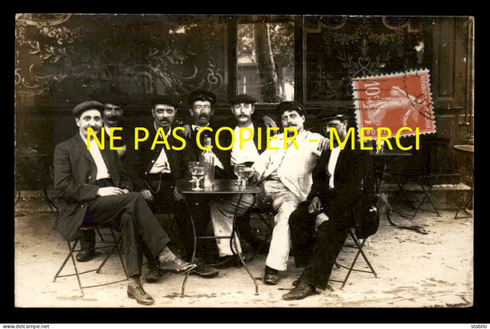 93 - SAINT-OUEN  - COLLEGUES A L'APERITIF - CARTE PHOTO ORIGINALE - Saint Ouen