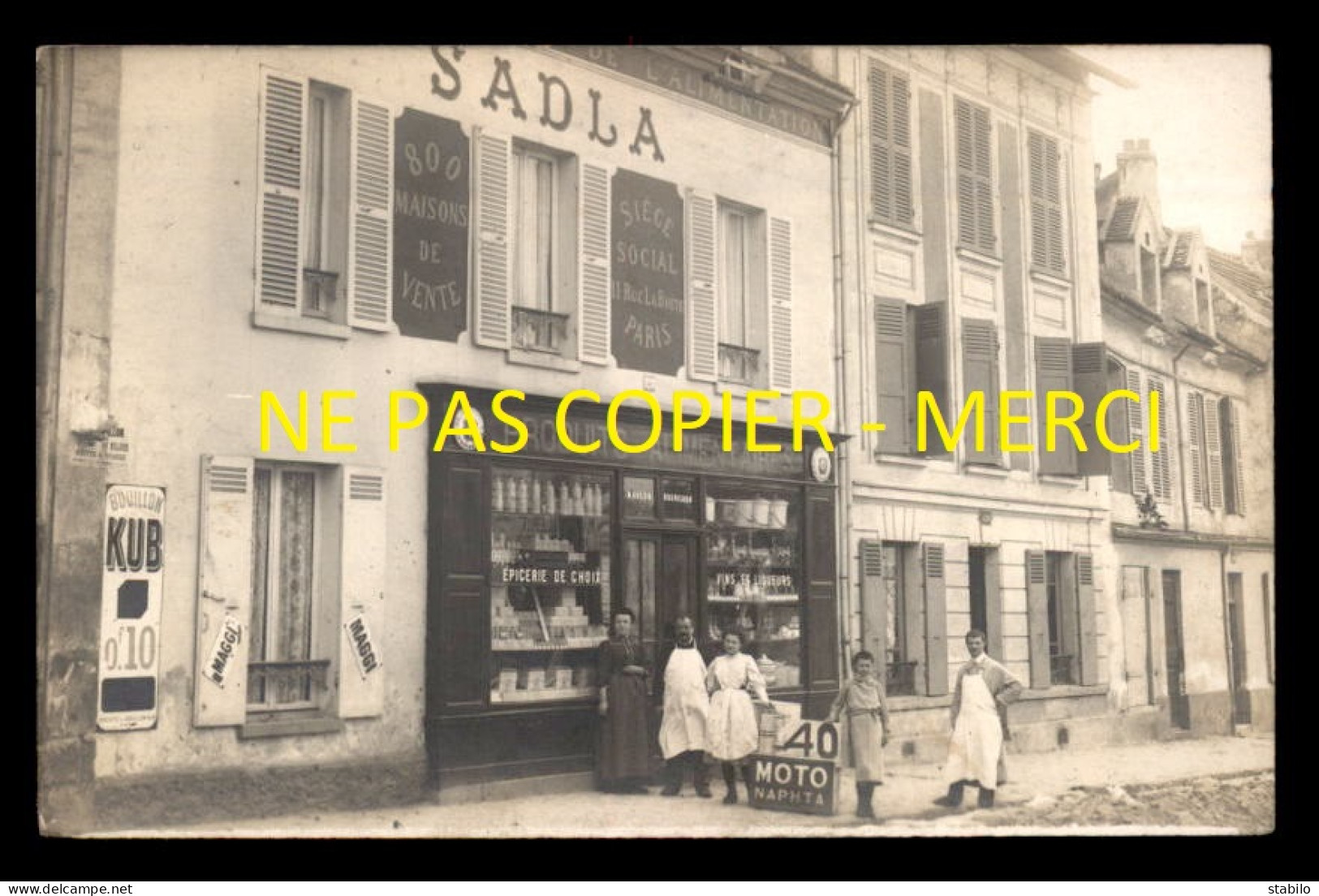 93 - AUBERVILLIERS ? - MASON BOURICHON N°128 - PHOTOGRAPHIE L. CORBANI 14 BD DE STAINS - CARTE PHOTO ORIGINALE - Aubervilliers