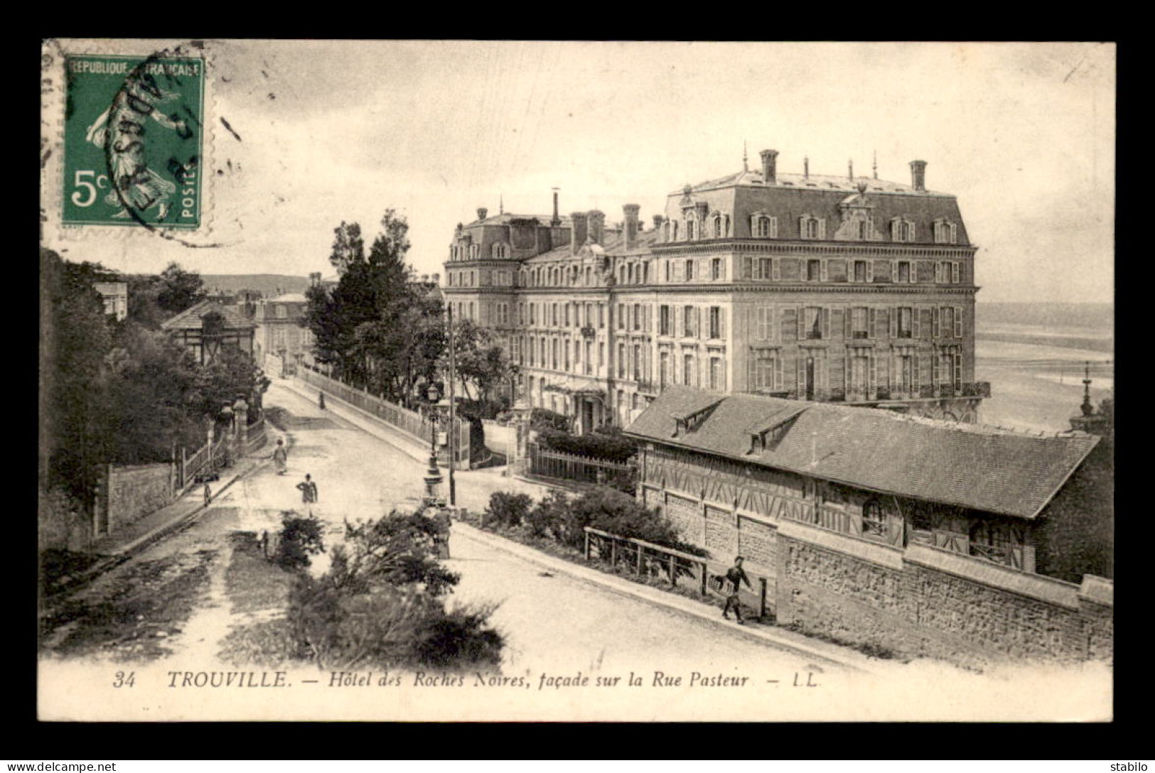 14 - TROUVILLE - HOTEL DES ROCHES NOIRES RUE PASTEUR - Trouville