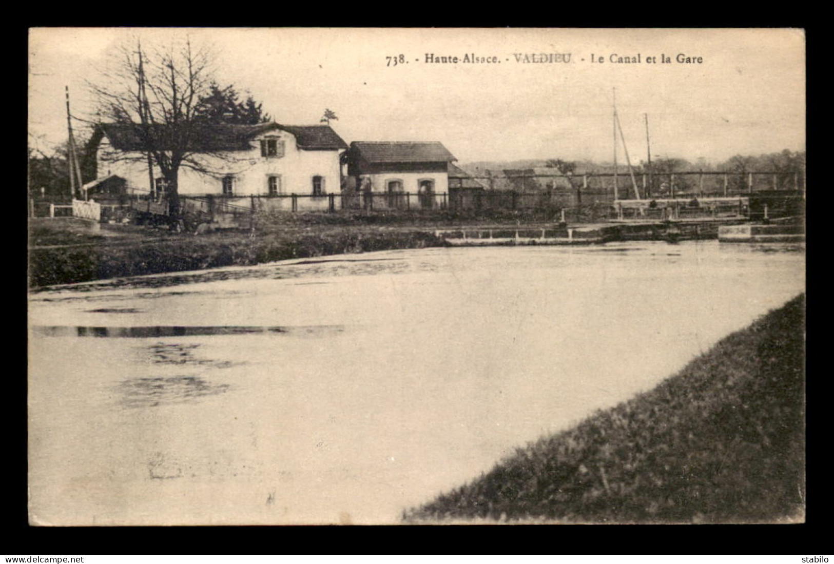 68 - VALDIEU - LE CANAL ET LA GARE DE CHEMIN DE FER - Autres & Non Classés