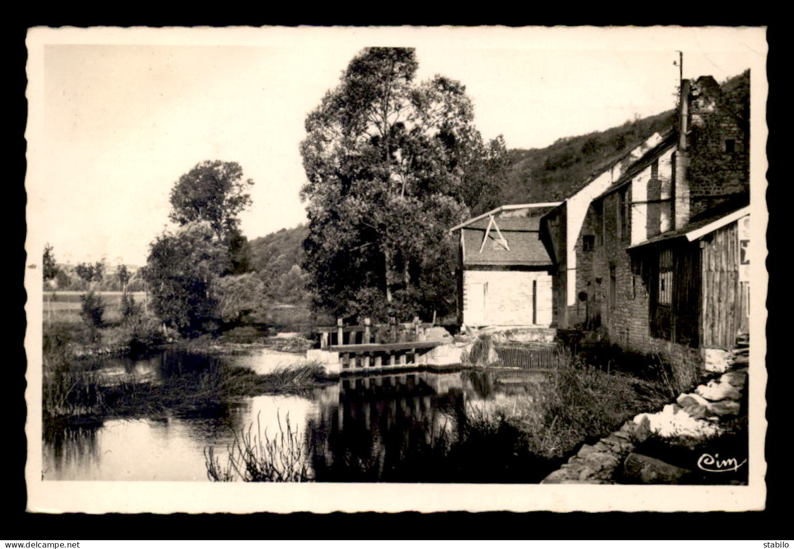 89 - NOYERS-SUR-SEREIN - ANCIEN MOULIN DE RISQUETOUX - Noyers Sur Serein