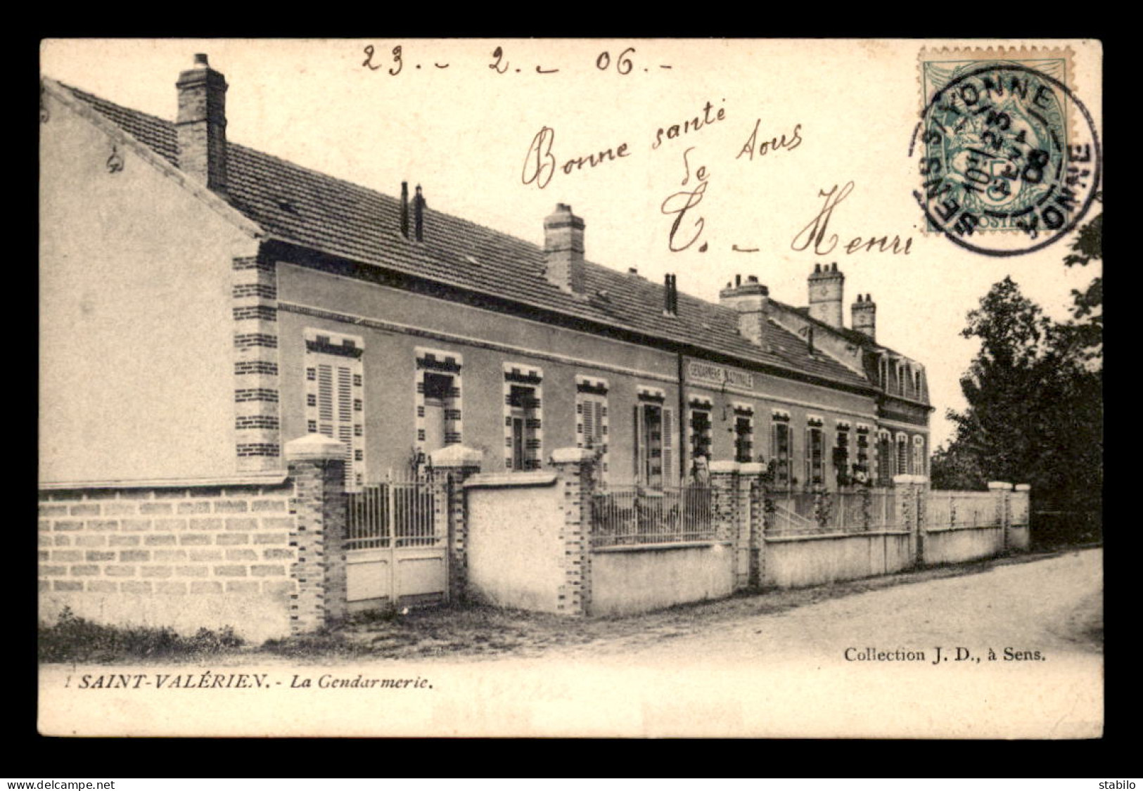 89 - SAINT-VALERIEN - LA GENDARMERIE - Saint Valerien