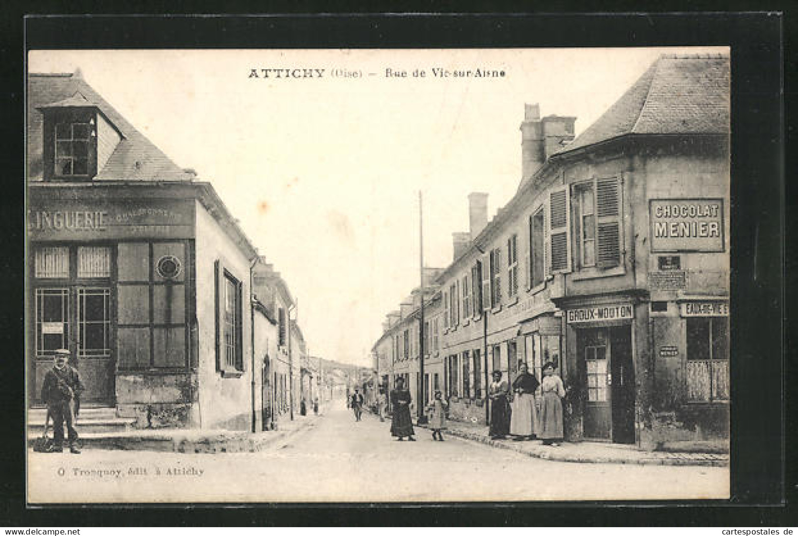 CPA Attichy, Rue De Vic-sur-Aisne  - Attichy