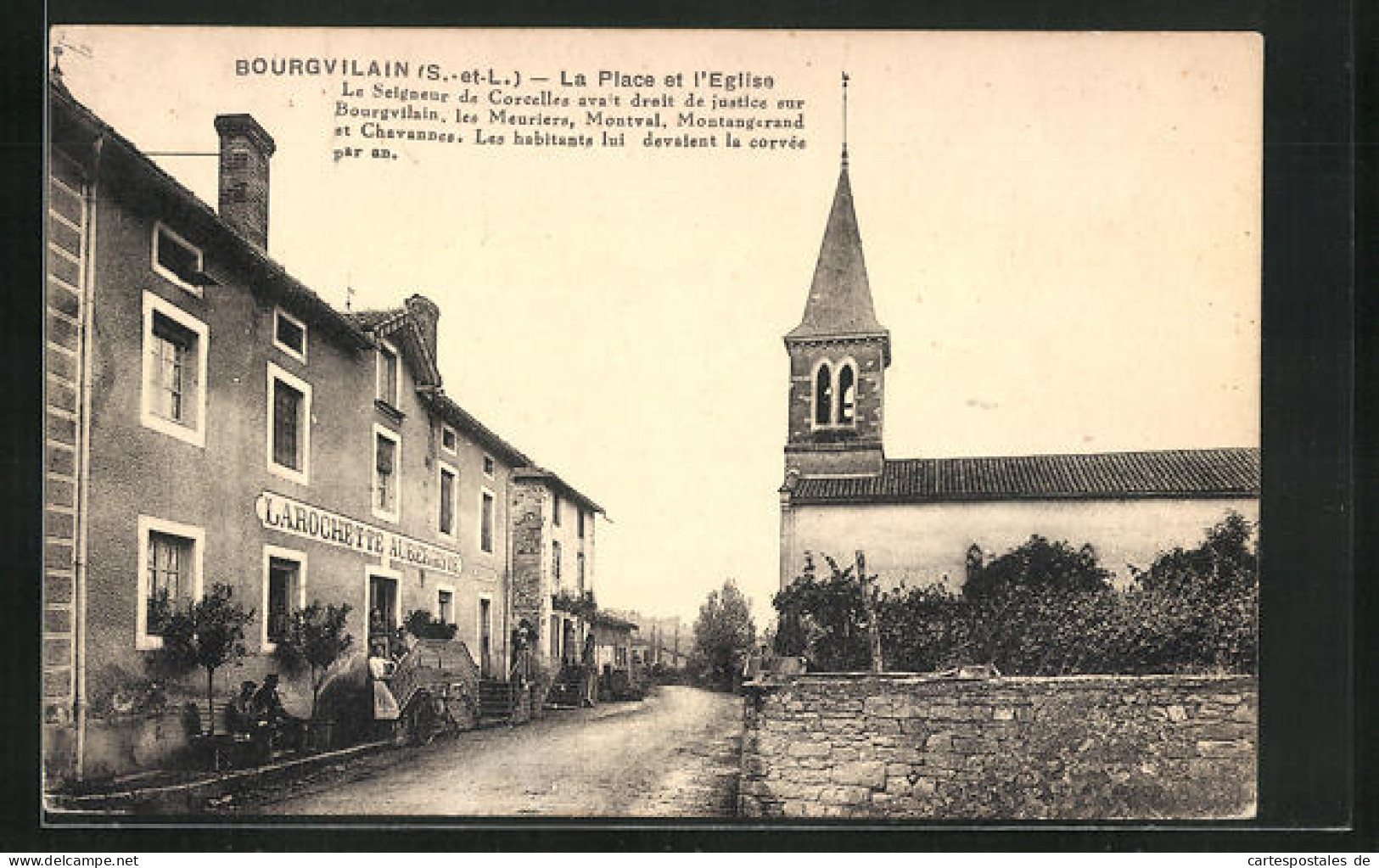 CPA Bourgvilain, La Place Et L'Eglise  - Other & Unclassified