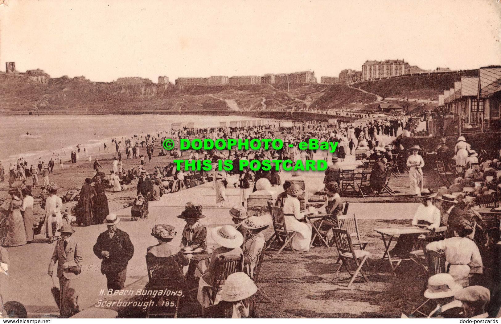 R533181 Scarborough. N. Beach Bungalows. The Queen Series Of Bromotone Postcards - Wereld