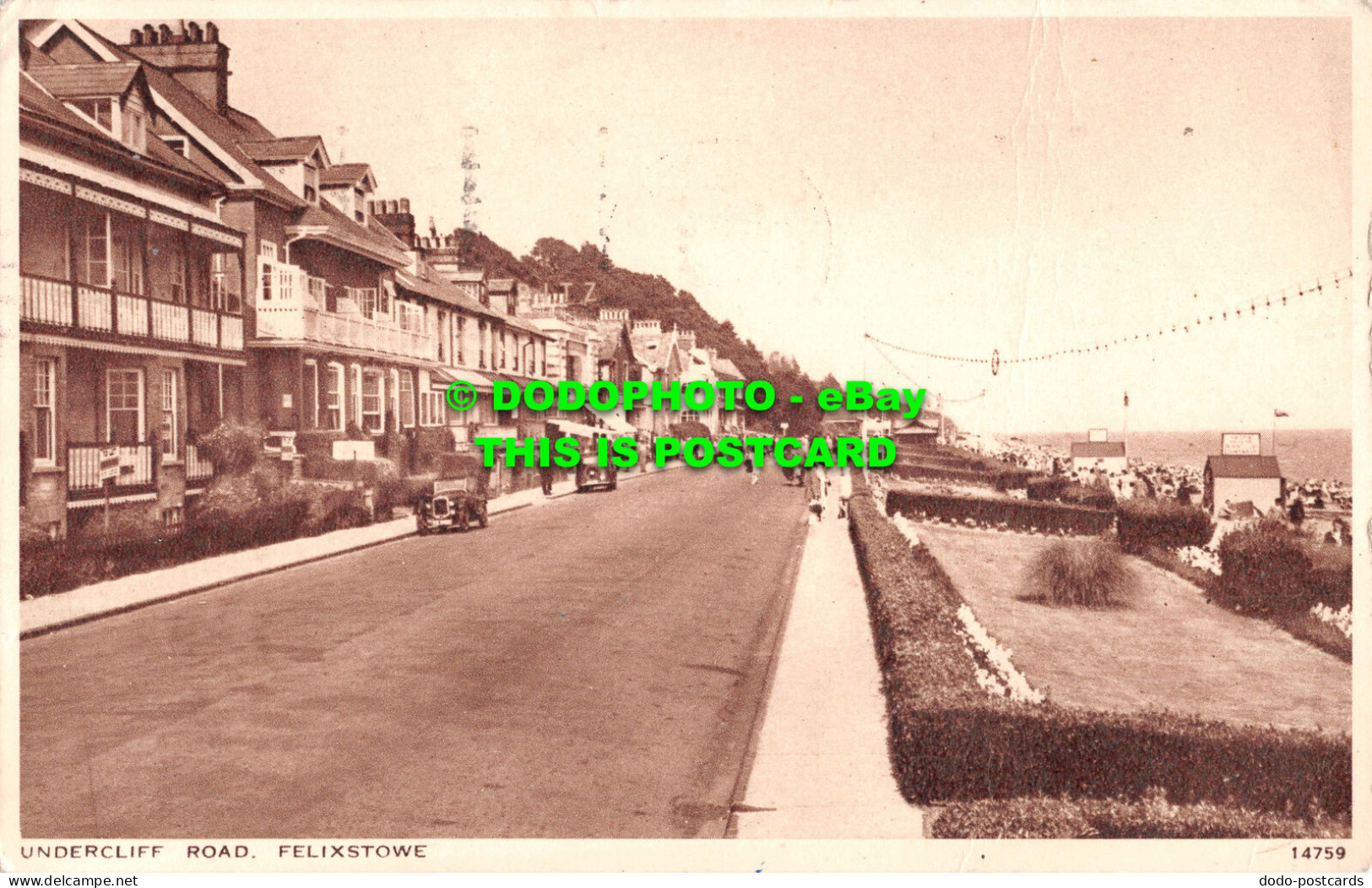 R533182 Felixstowe. Undercliff Road. J. Salmon. 1952 - Wereld