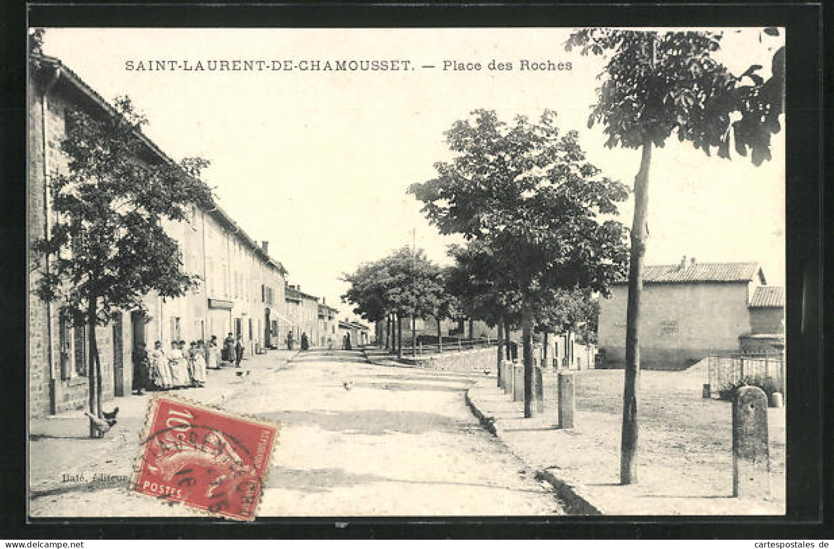 CPA Saint-Laurent-de-Chamousset, Place Des Roches  - Saint-Laurent-de-Chamousset