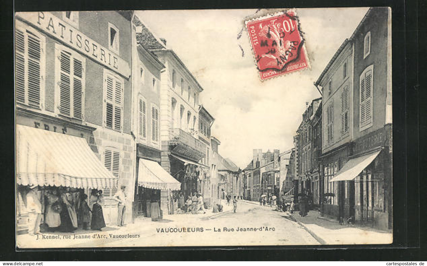 CPA Vaucouleurs, La Rue Jeanne D`Arc, Magasins  - Autres & Non Classés