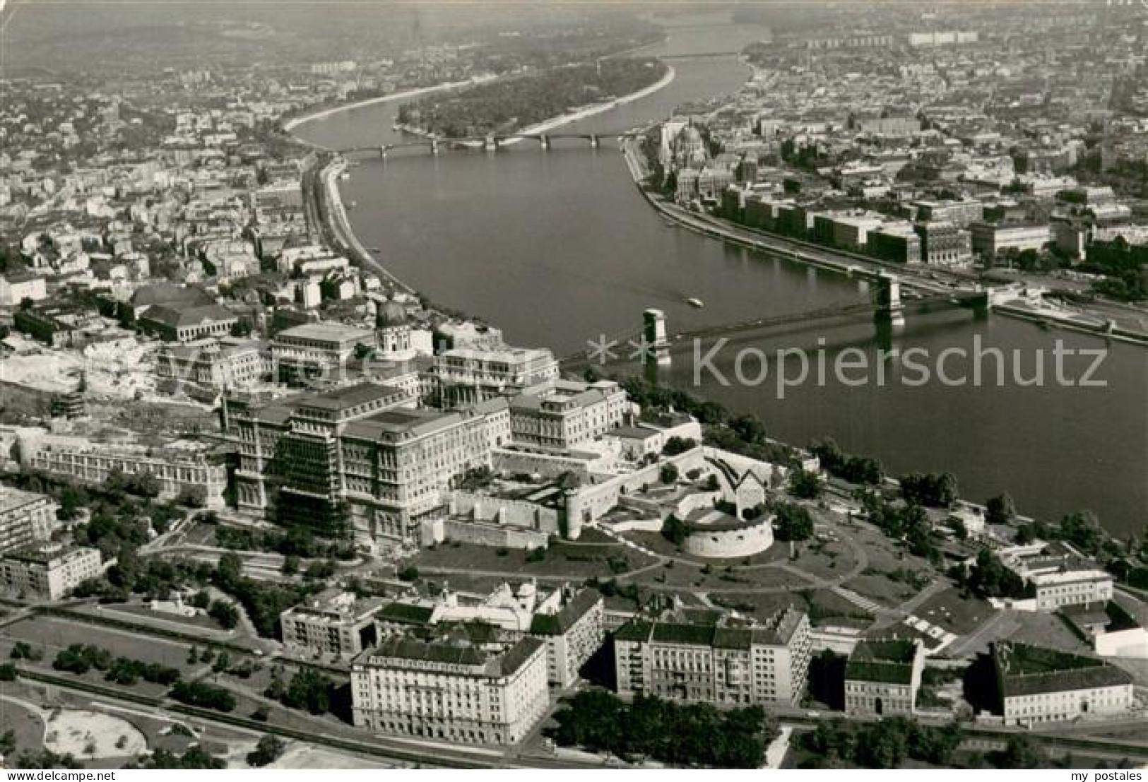 73784685 Budapest HU Fliegeraufnahme Panorama M. Donau  - Hungary