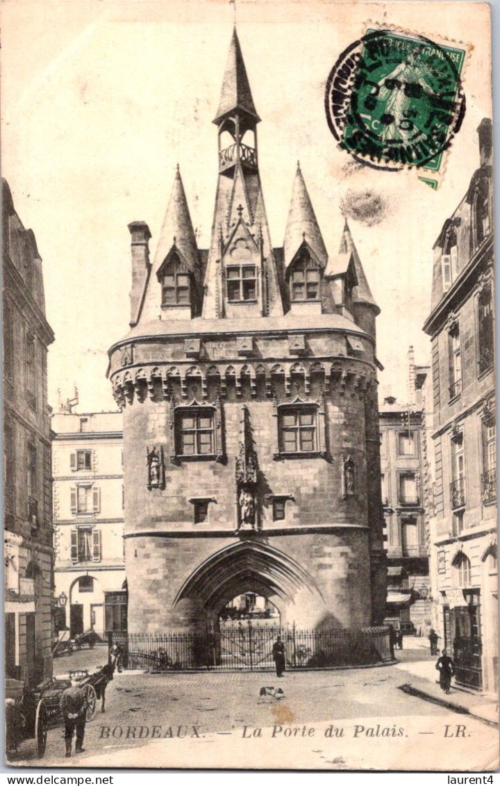 28-4-2023 (3 Z 16) VERY OLD - B/w - Posted 1908 - Porte Du Palais De Bordeaux - Castles