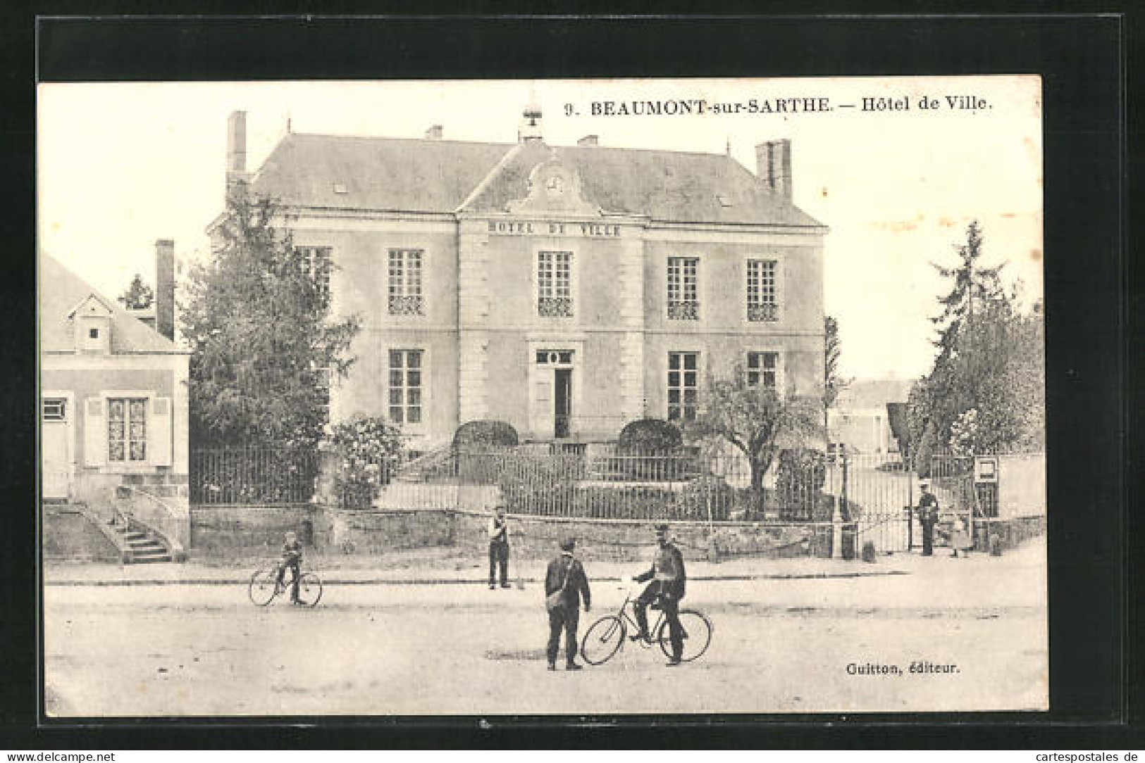 CPA Beaumont-sur-Sarthe, Hôtel De Ville  - Beaumont Sur Sarthe
