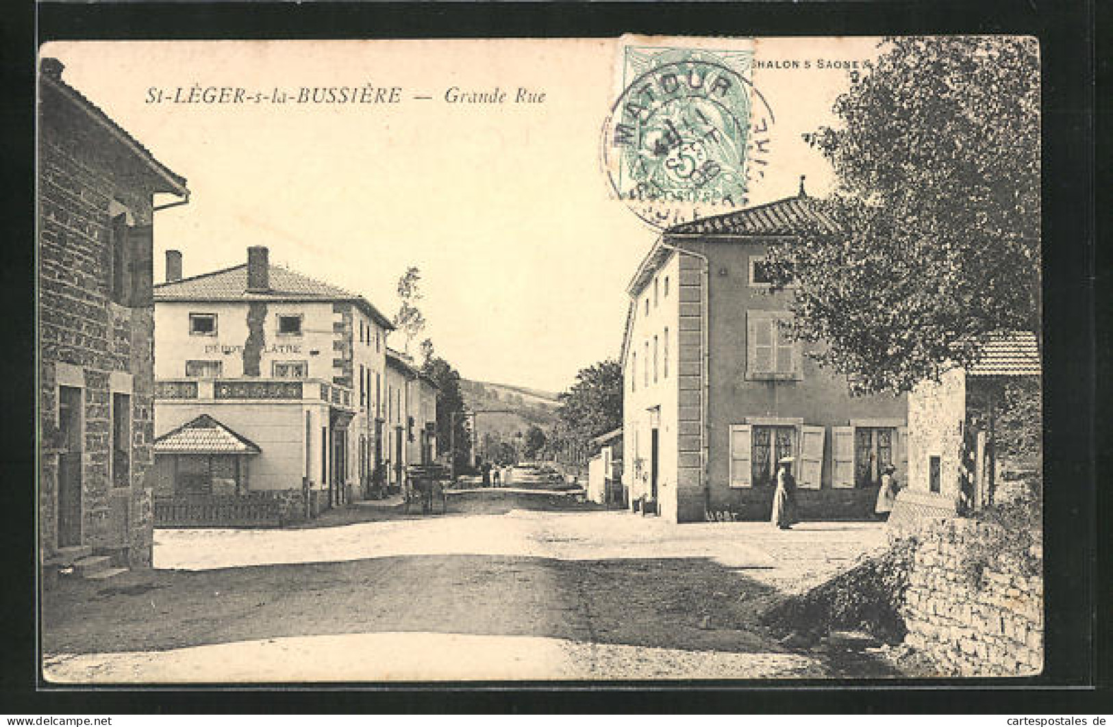 CPA St-Léger-s-la-Bussière, Grande Rue, Vue De La Rue  - Autres & Non Classés